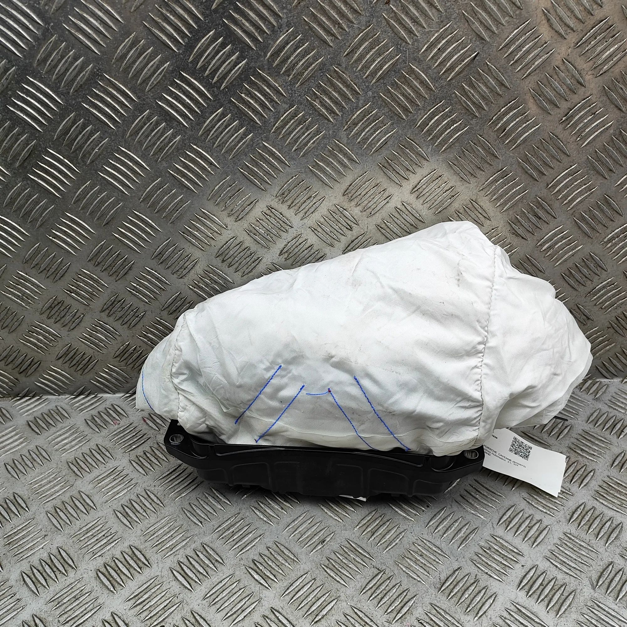Porsche Cayenne Dashboard Safety Bag SRS Dashboard Safety Bag SRS — PORSCHE CAYENNE (9Y0...