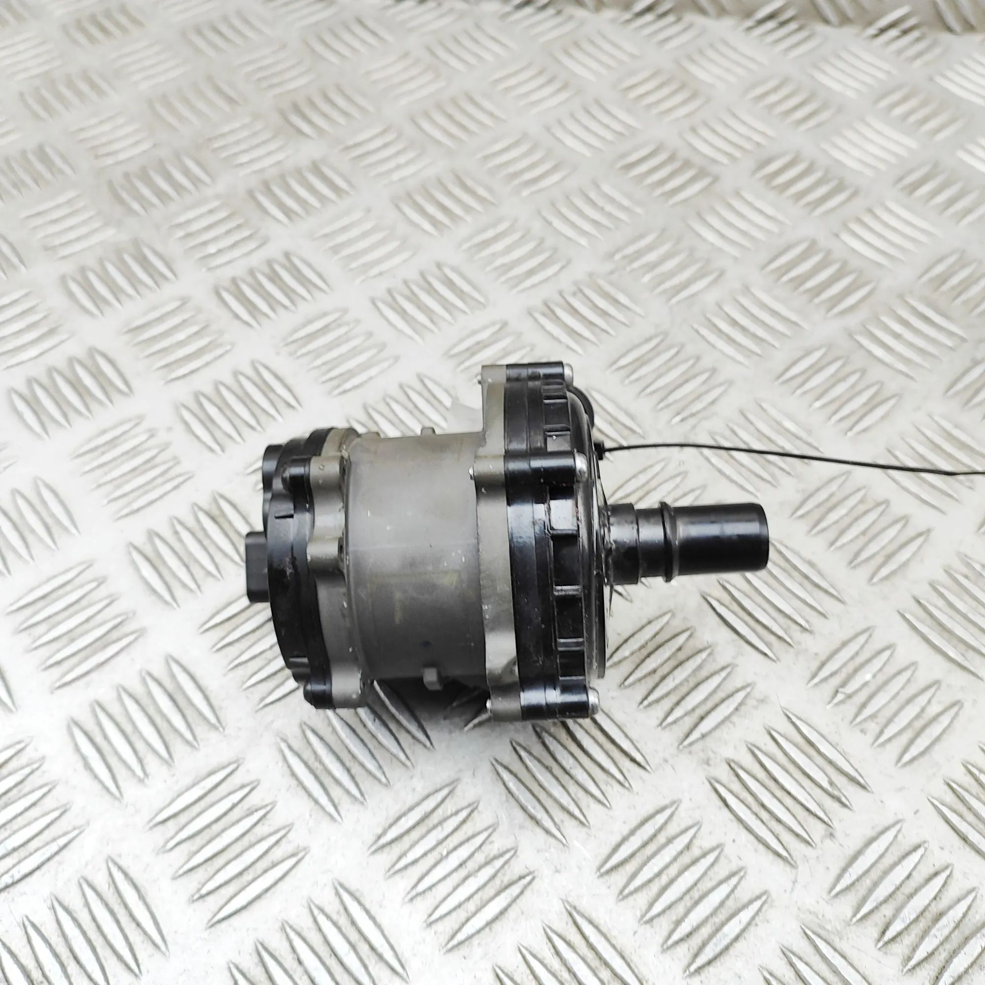 Kia Niro Auxiliary Water Pump Auxiliary Water Pump — KIA NIRO (II) (2022-...)...