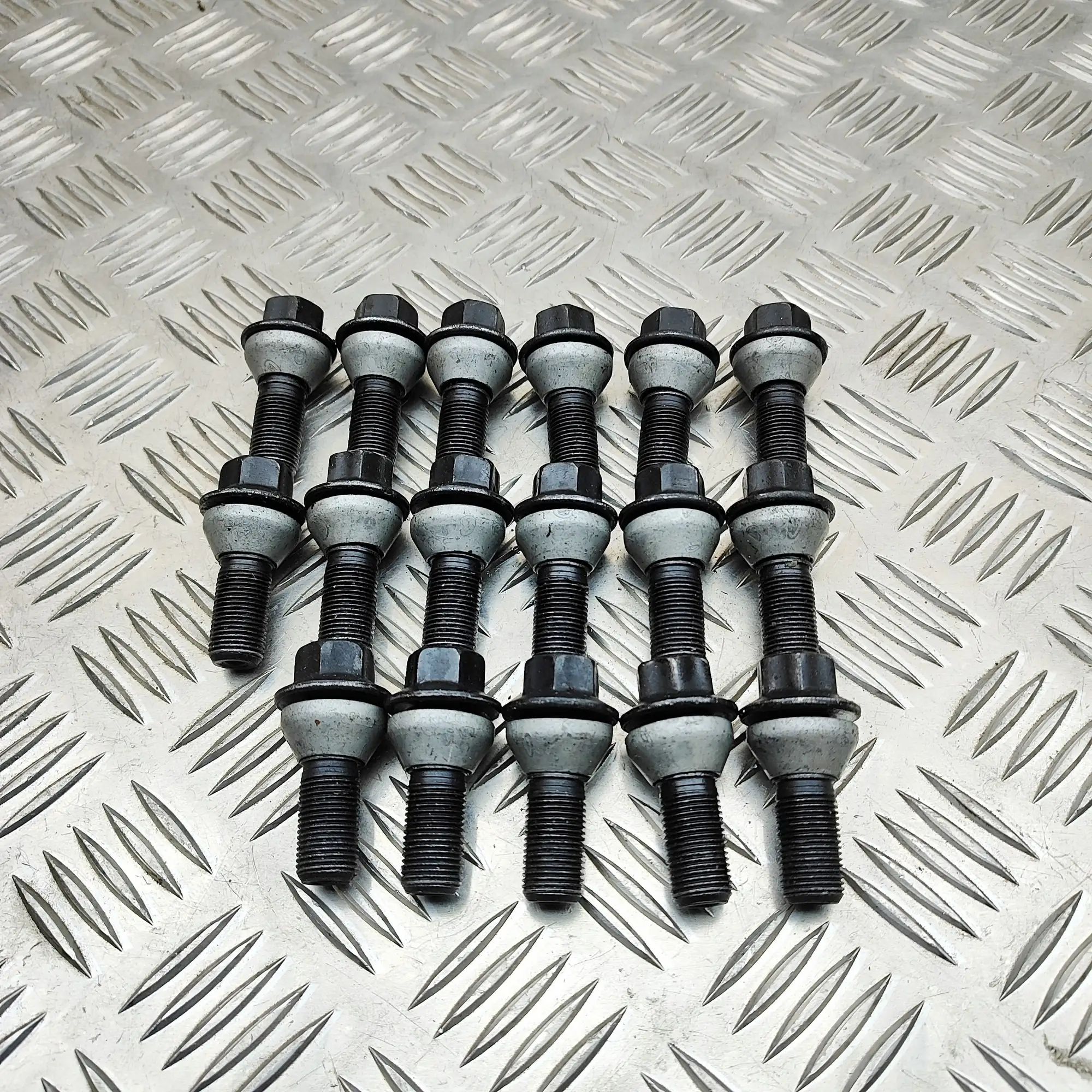 BMW X5 (G05) Wheel Screws Kit Wheel Screws Kit — BMW X5 (G05) (2018-...) — 67...
