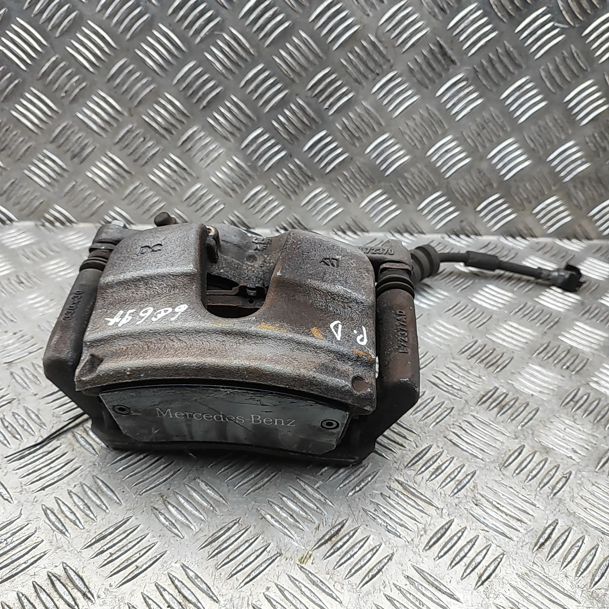 Mercedes-Benz GLA / EQA (H247) Brake caliper — front right Brake caliper — front right — MERCEDES BENZ GLA...