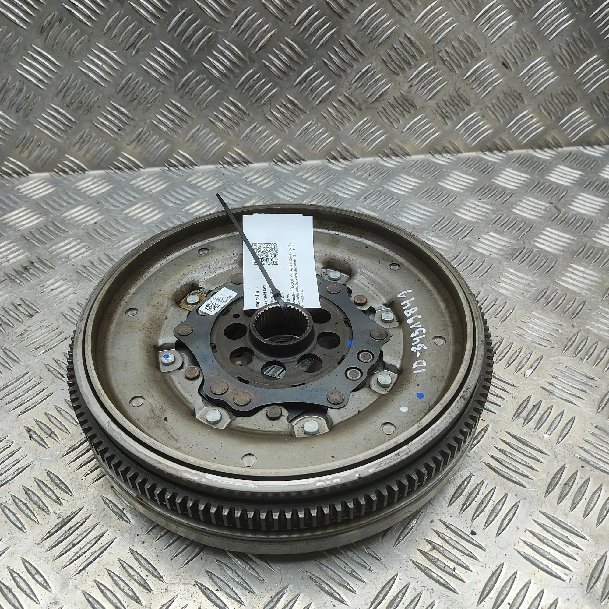 Skoda Octavia vauhtipyörä Flywheel — SKODA OCTAVIA (III Combi 5E5) (2012-...