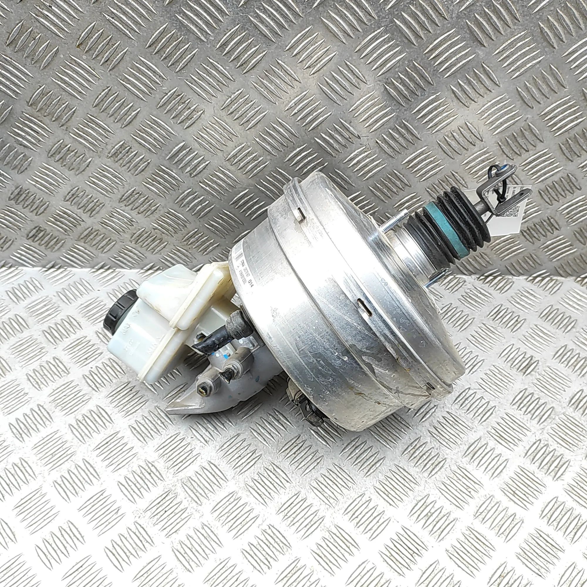 Mercedes-Benz GL / GLS (X166) Brake Servo Booster Brake Servo Booster — MERCEDES BENZ GLS (X166) ...