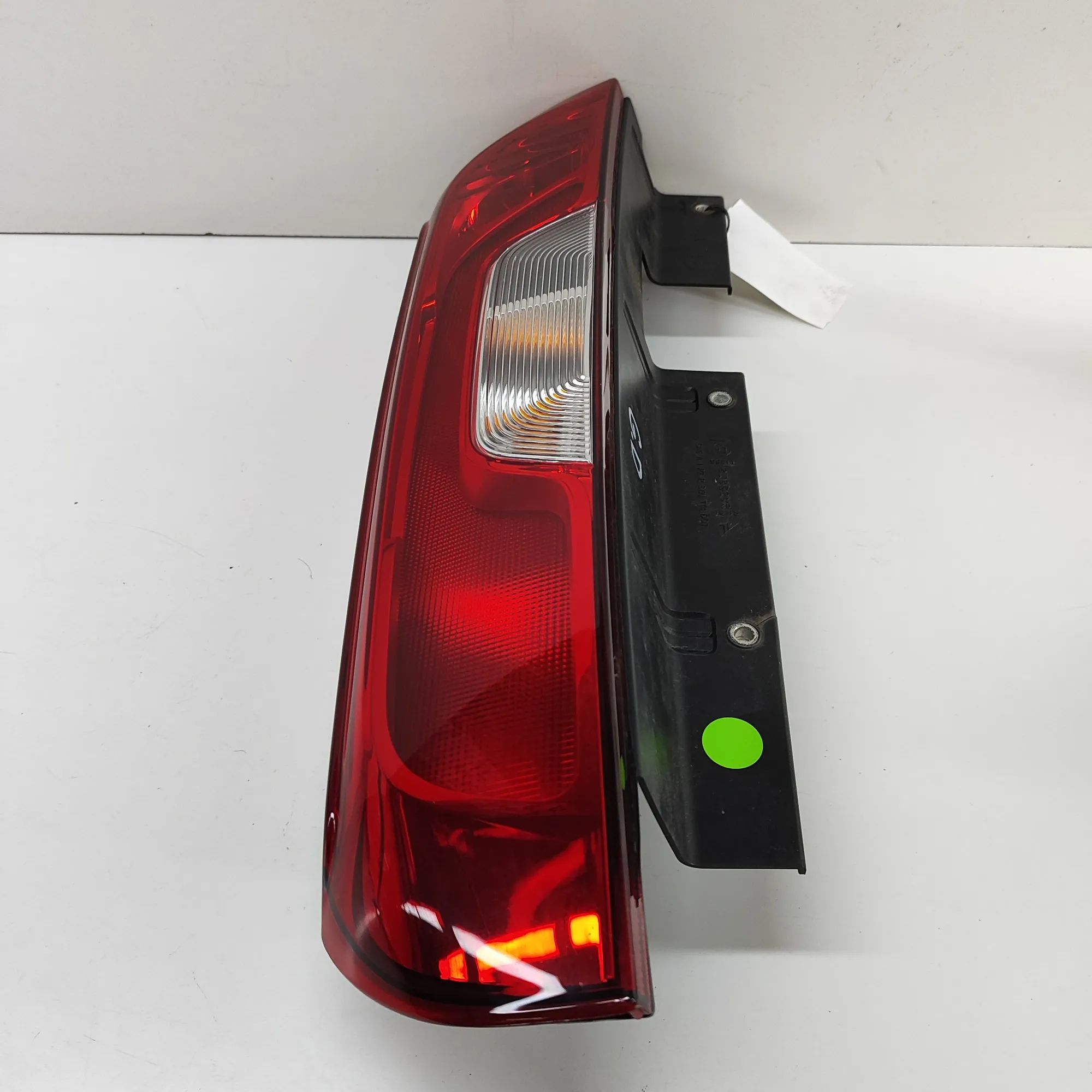 Fiat Doblo (263) Rear Right Tail Light Rear Right Tail Light — FIAT DOBLO (MPV 263_) (...