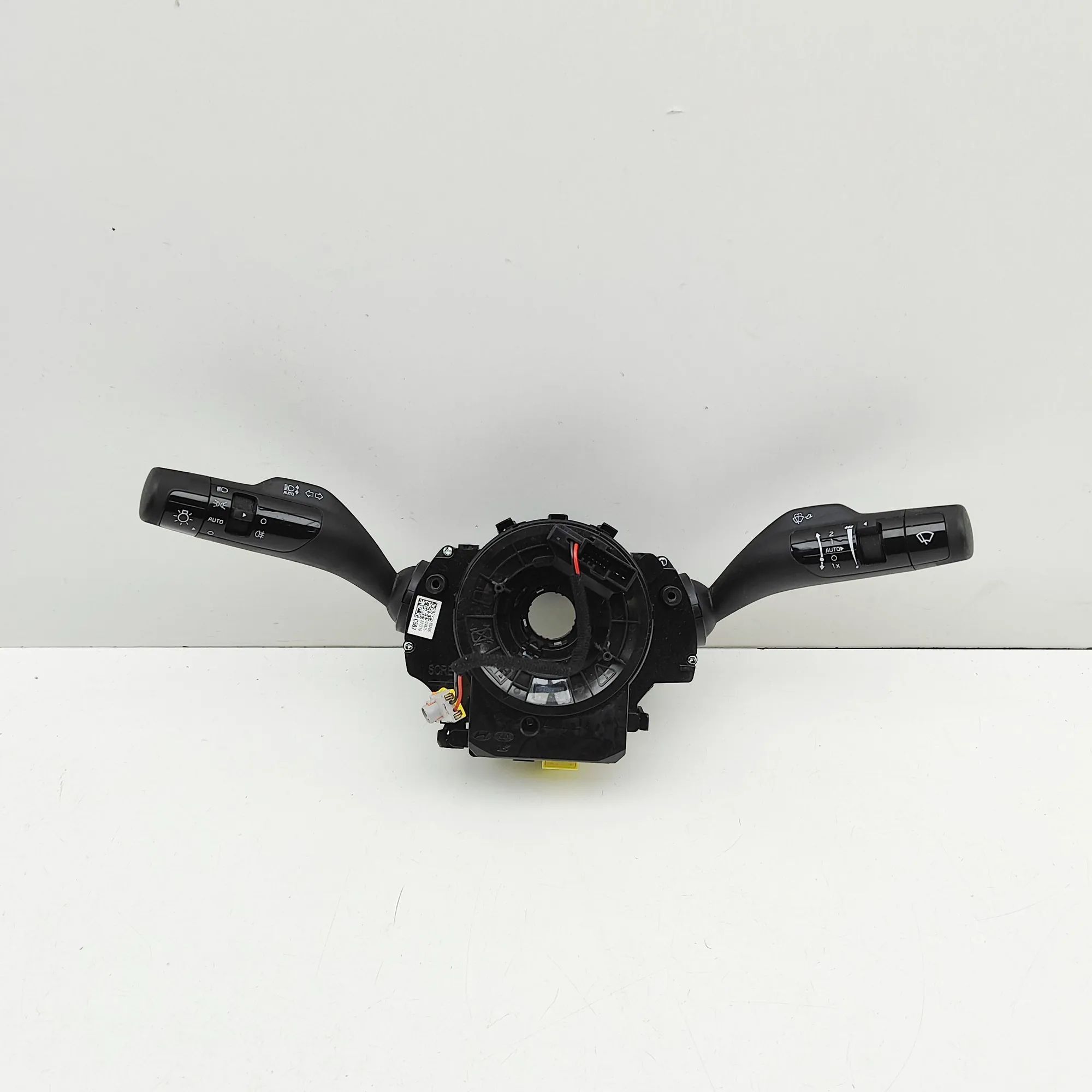 Kia EV6 Indicator Wiper Stalk Switch Indicator Wiper Stalk Switch — KIA EV6 (CV) (20...