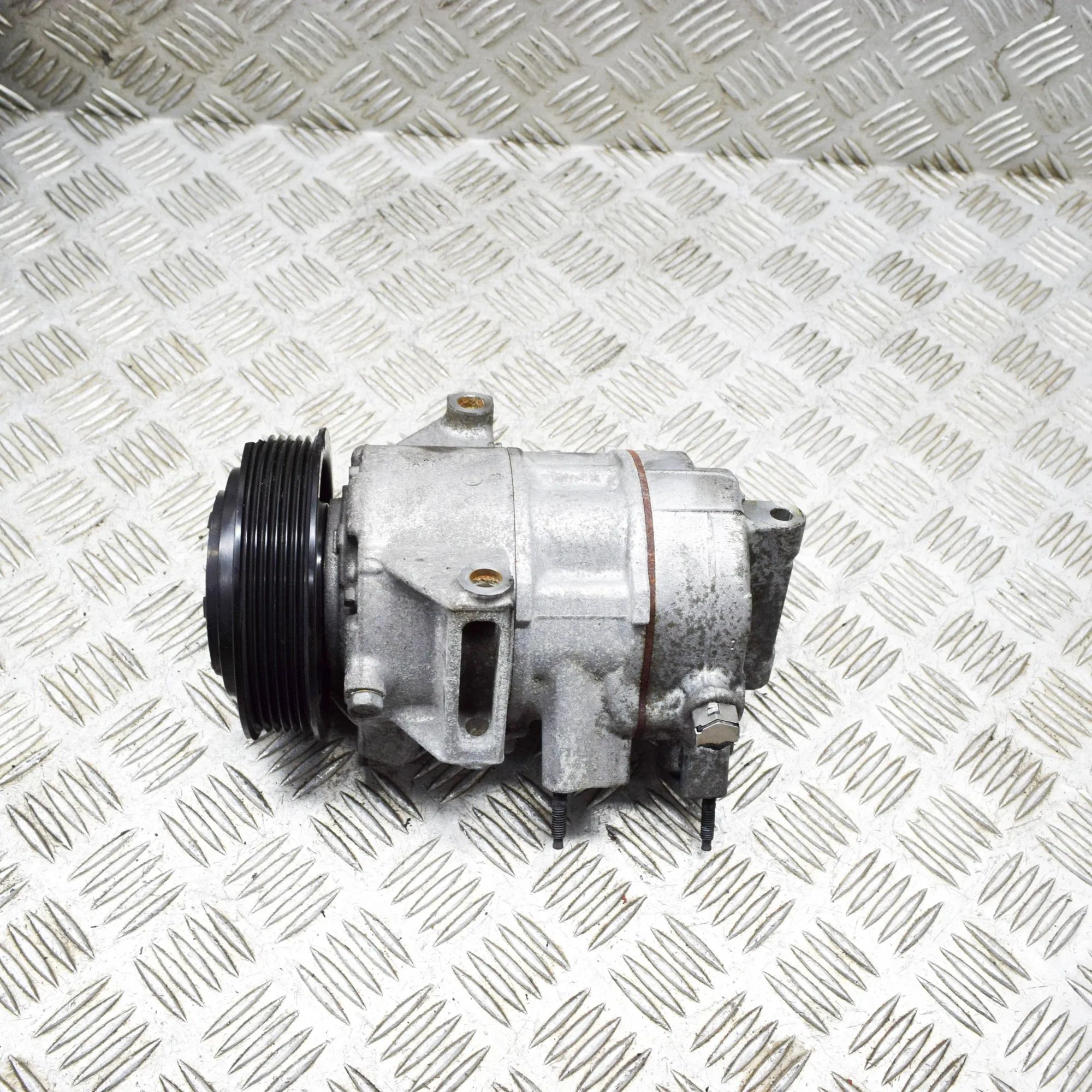 Kia Optima (JF) Air-conditioning compressor Air-conditioning compressor — KIA OPTIMA (2015-...