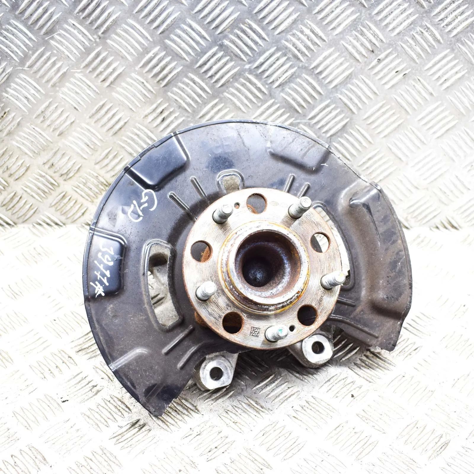 Kia Sportage Rear Right Wheel Hub Rear Right Wheel Hub — KIA SPORTAGE (V NQ5) (20...