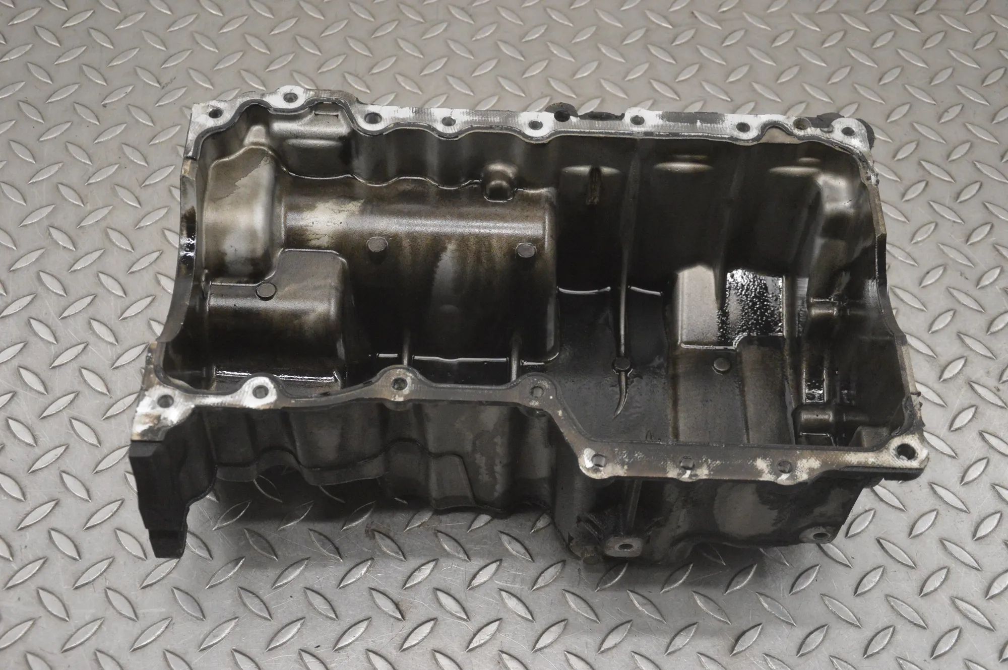 Land Rover Range Rover Evoque Oil sump Oil sump — LAND ROVER RANGE ROVER EVOQUE (L538)...
