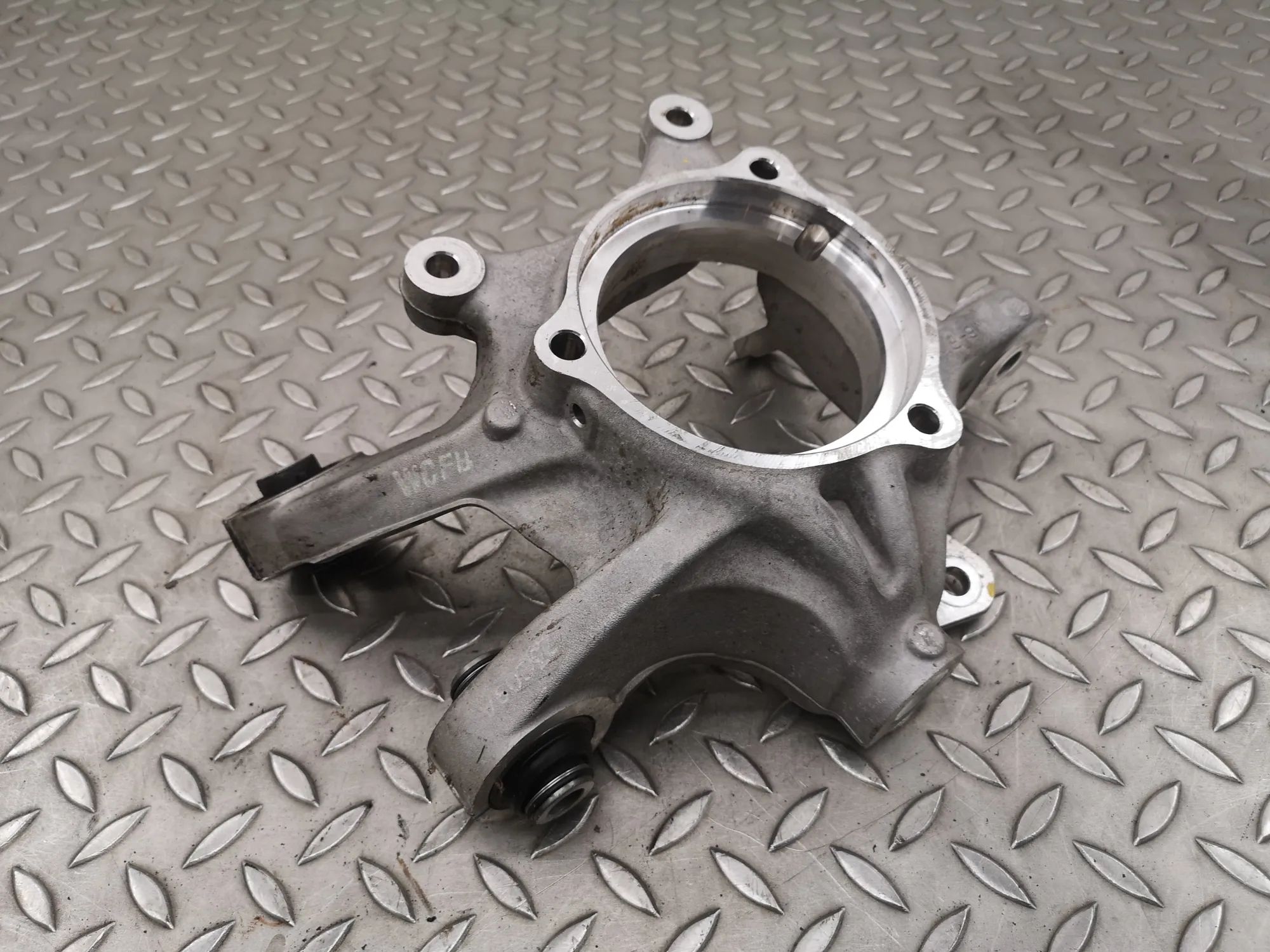 Kia EV6 Rear Left Wheel Hub Spindle Rear Left Wheel Hub Spindle — KIA EV6 (CV) (202...