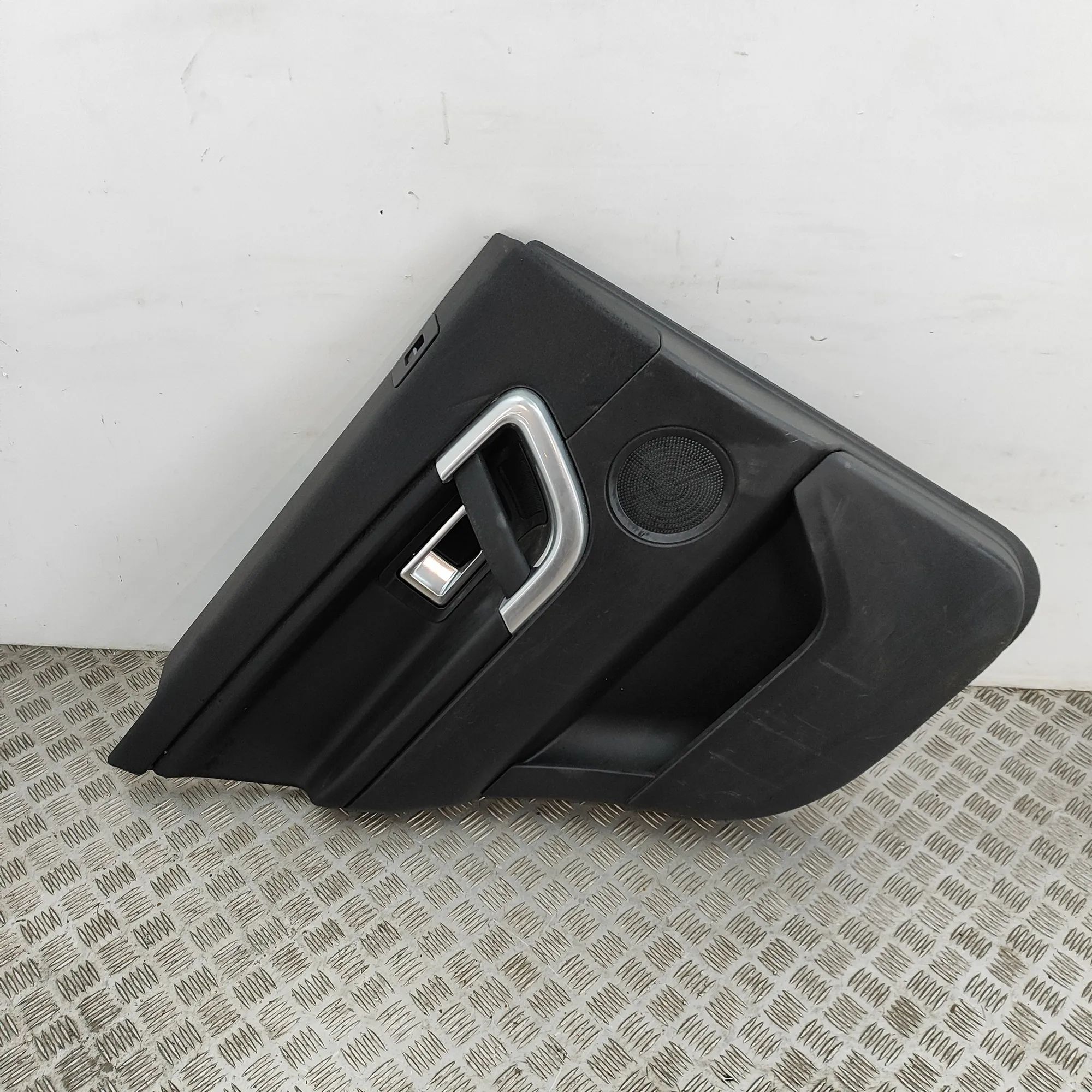 Land Rover Discovery Sport Rear Left Door Panel Rear Left Door Panel — LAND ROVER DISCOVERY SPO...
