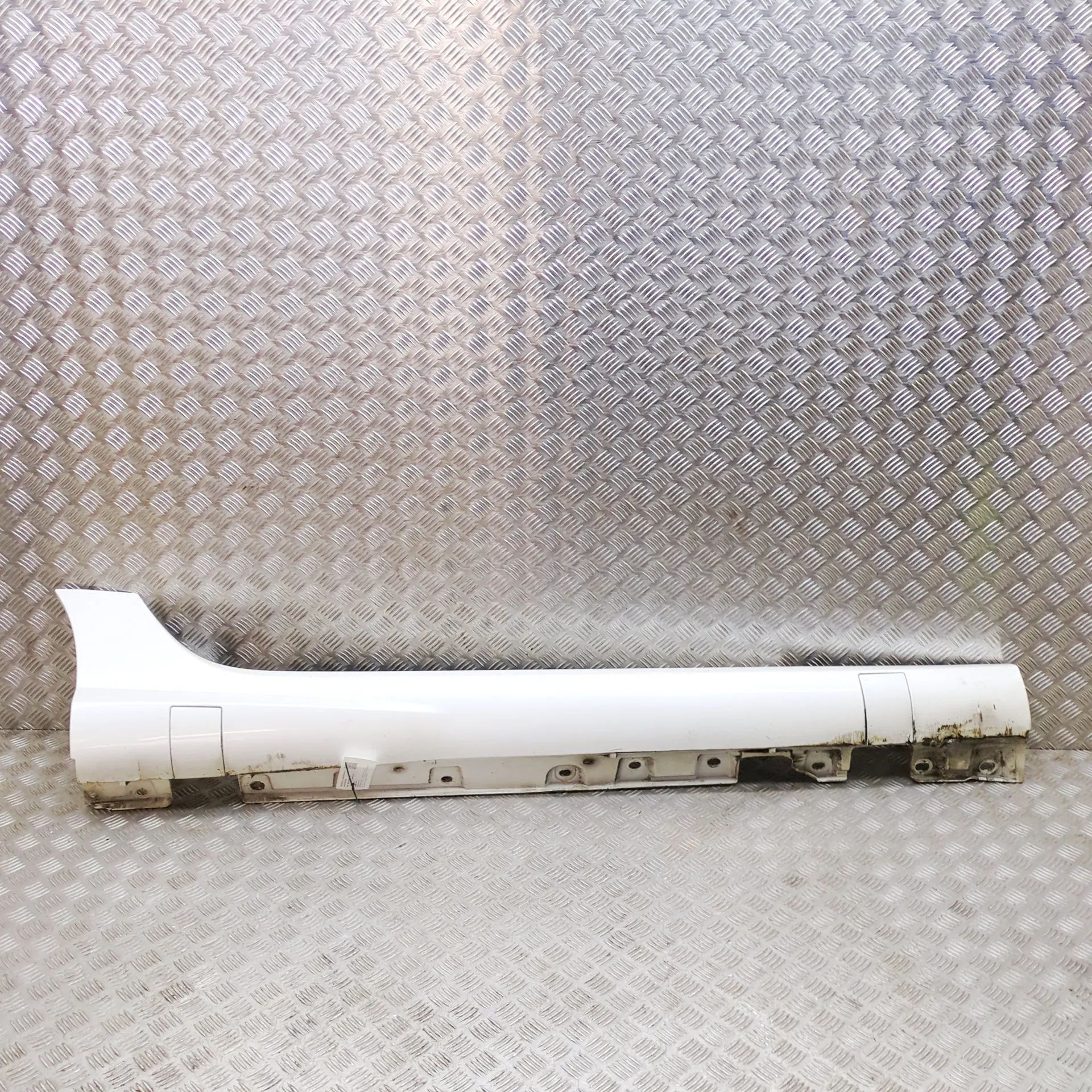Mercedes-Benz SLK (R172) Right Side Plastic Sideskirt Cover Right Side Plastic Sideskirt Cover — MERCEDES B...