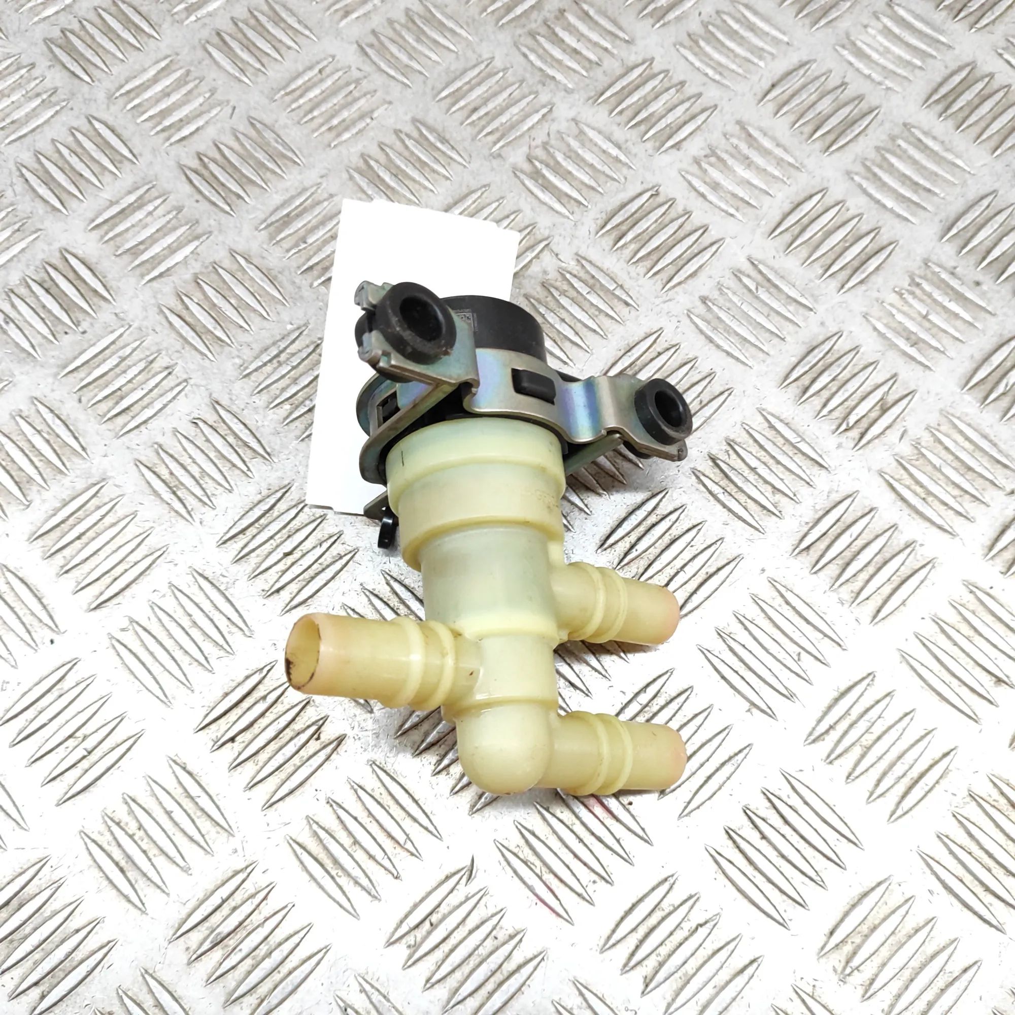 Kia Niro Coolant valve Coolant valve — KIA NIRO (II) (2022-...) — 375V...