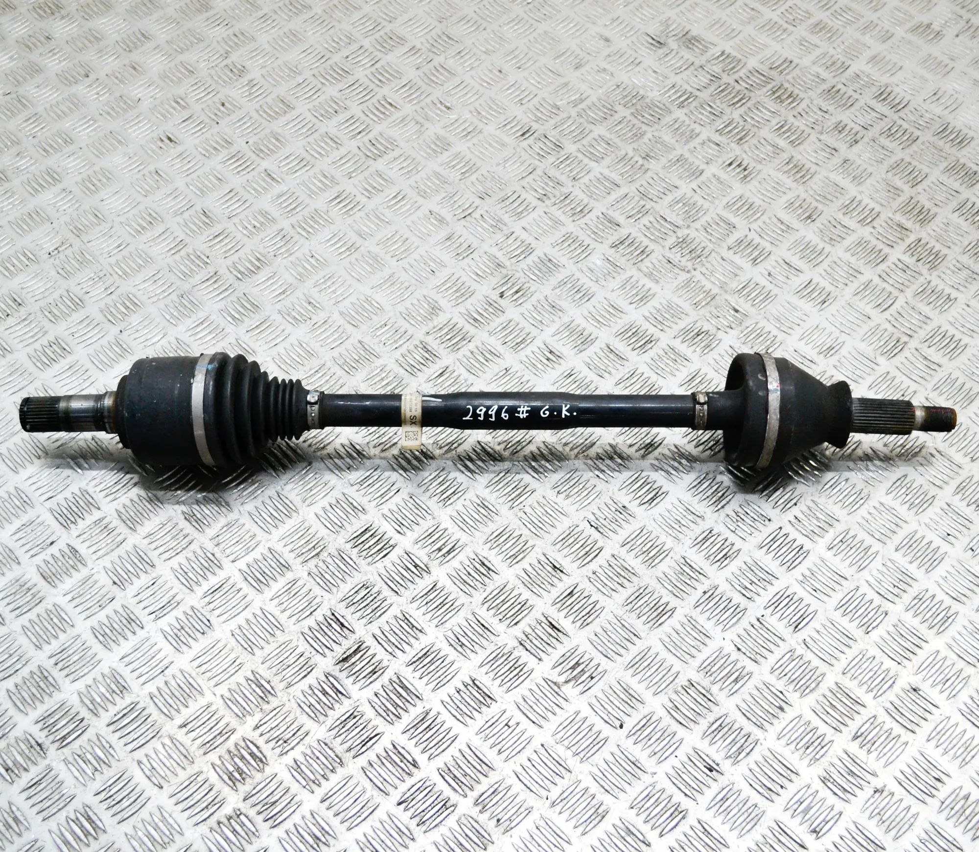 Maserati Ghibli Rear Left Driveshaft Rear Left Driveshaft — MASERATI GHIBLI (M157) (...