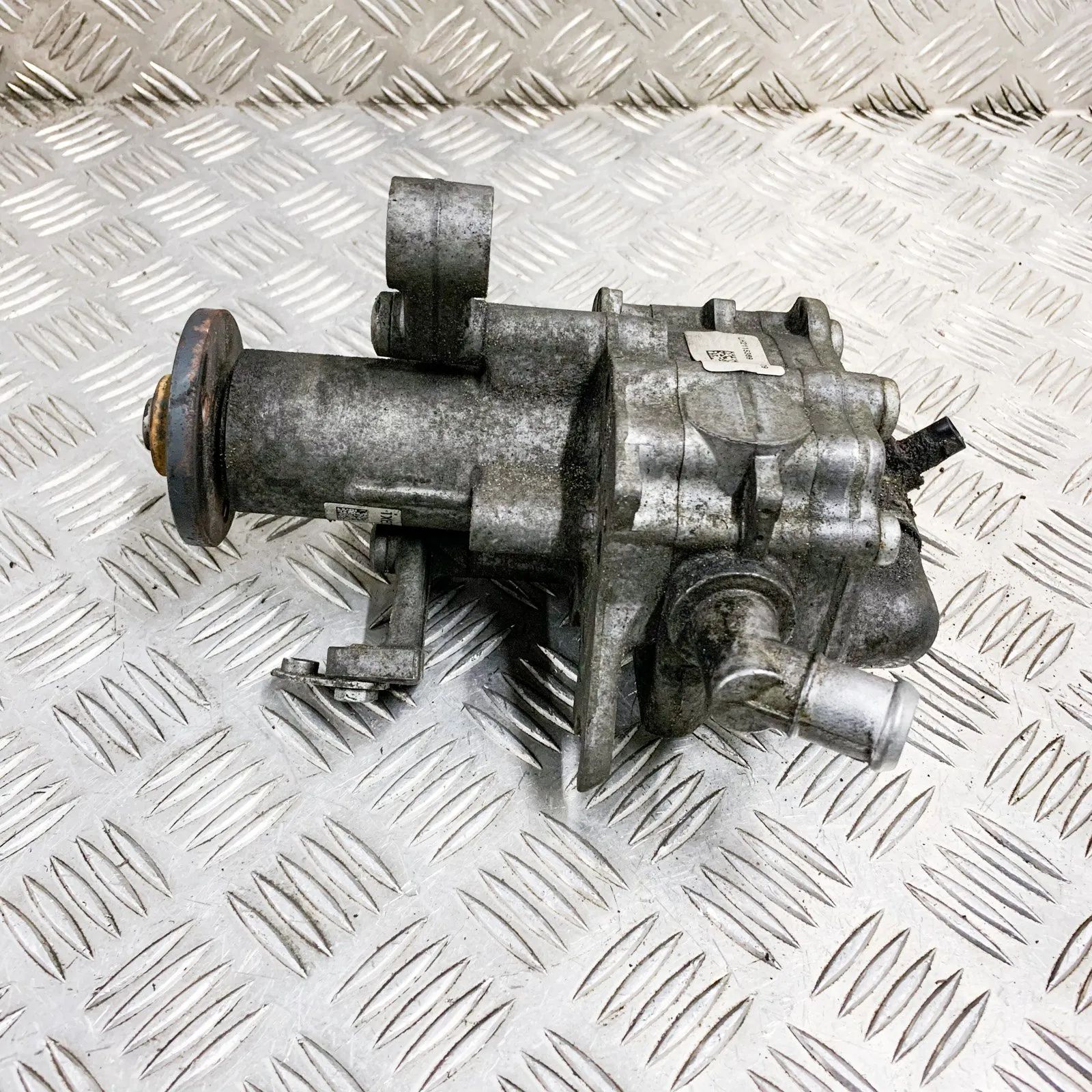 BMW 5 (F10 / F11) Power-steering pump Power-steering pump — BMW 5 SERIES (F10) (2009-...