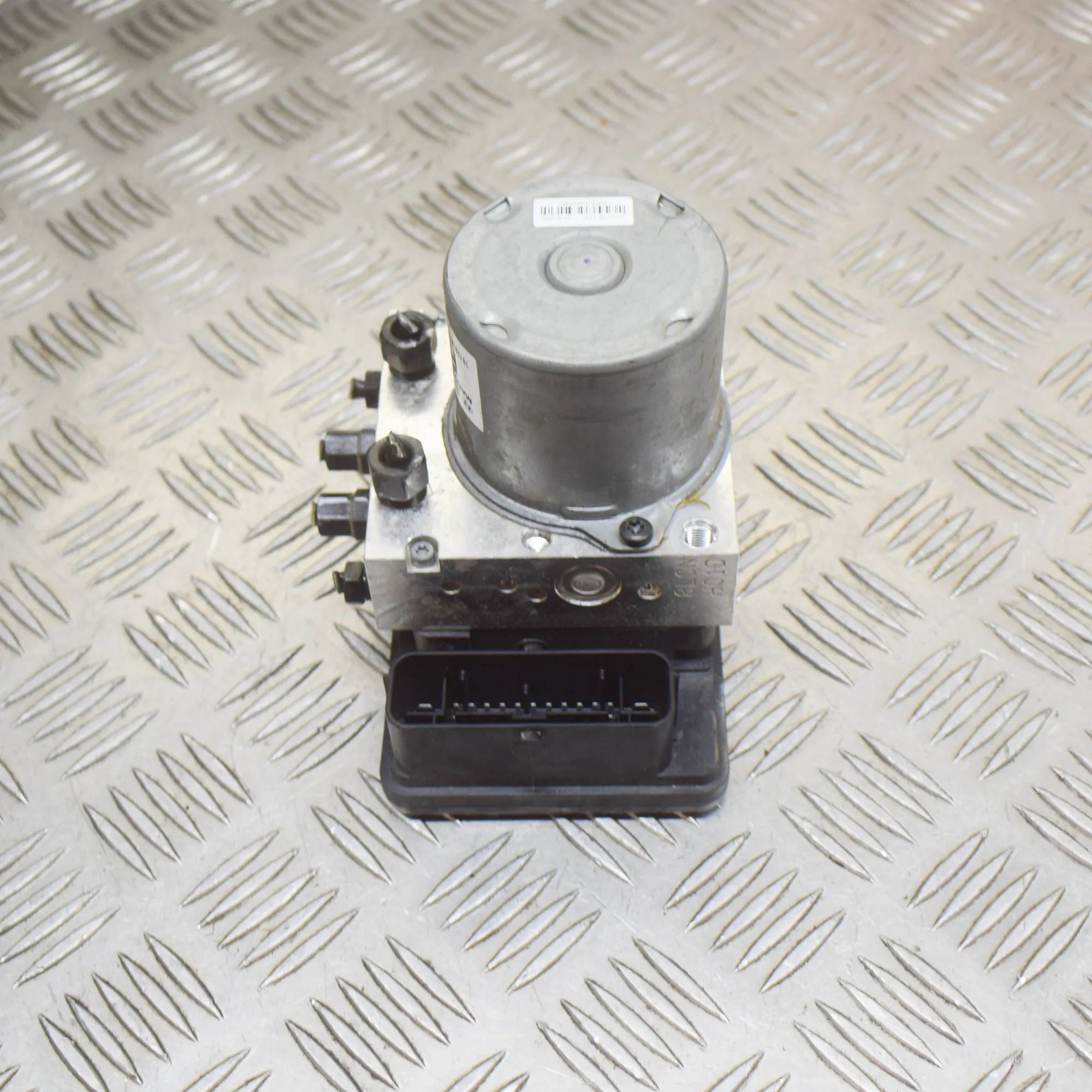 Kia Sportage ABS hydraulic pump ABS Pump — KIA SPORTAGE (QL) (2015-...) — A1000...