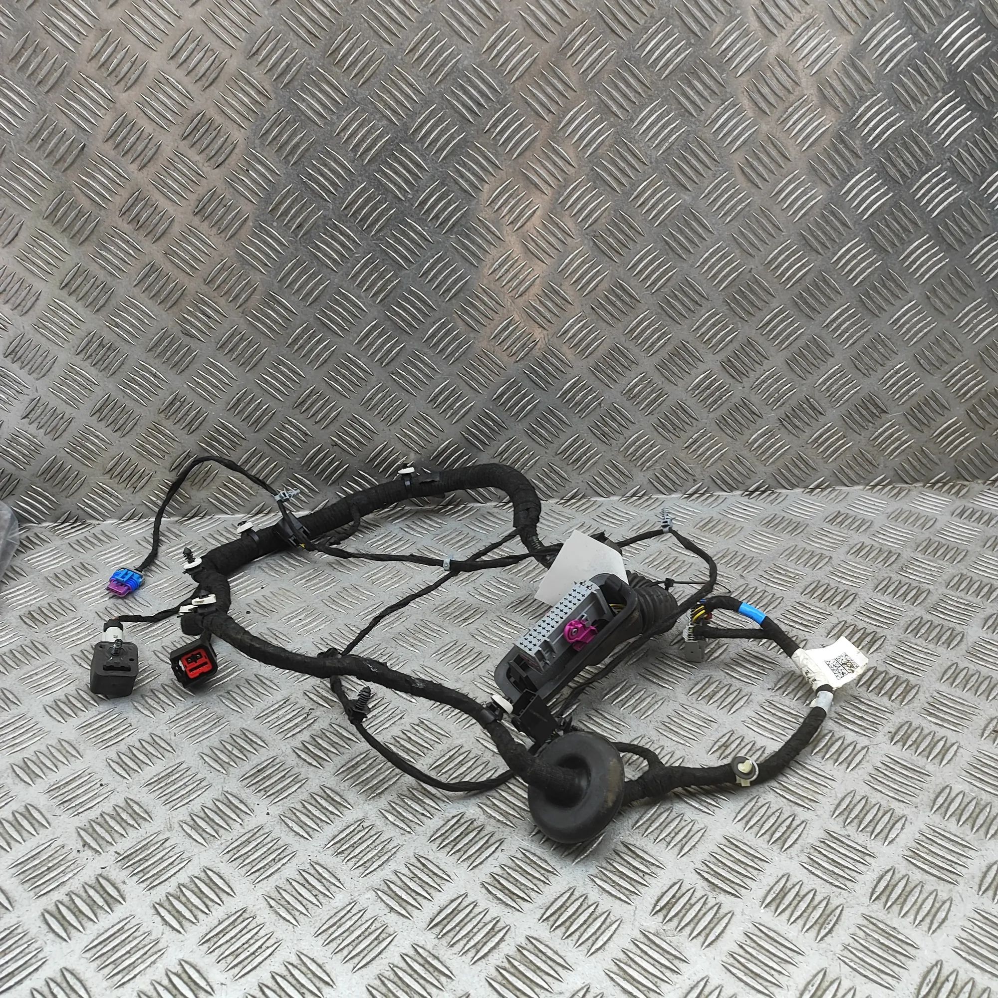 Chevrolet Corvette (C7) Door wiring — front right Door wiring — front right — CHEVROLET CORVETTE ...