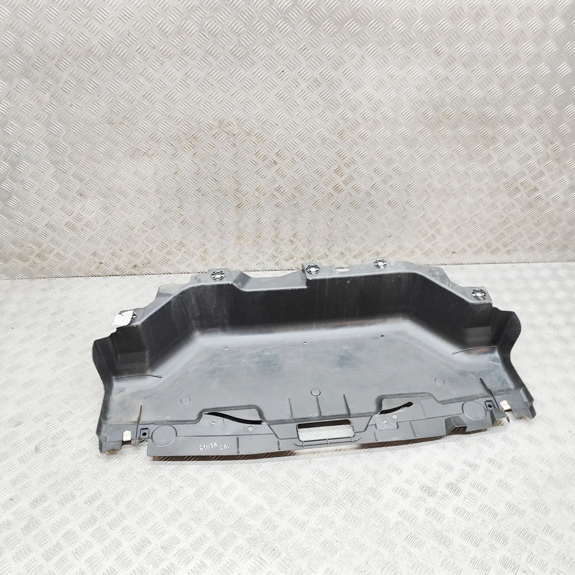 Opel Mokka (B) Rear Middle Underbody Cover Rear Middle Underbody Cover — OPEL MOKKA (2020-...