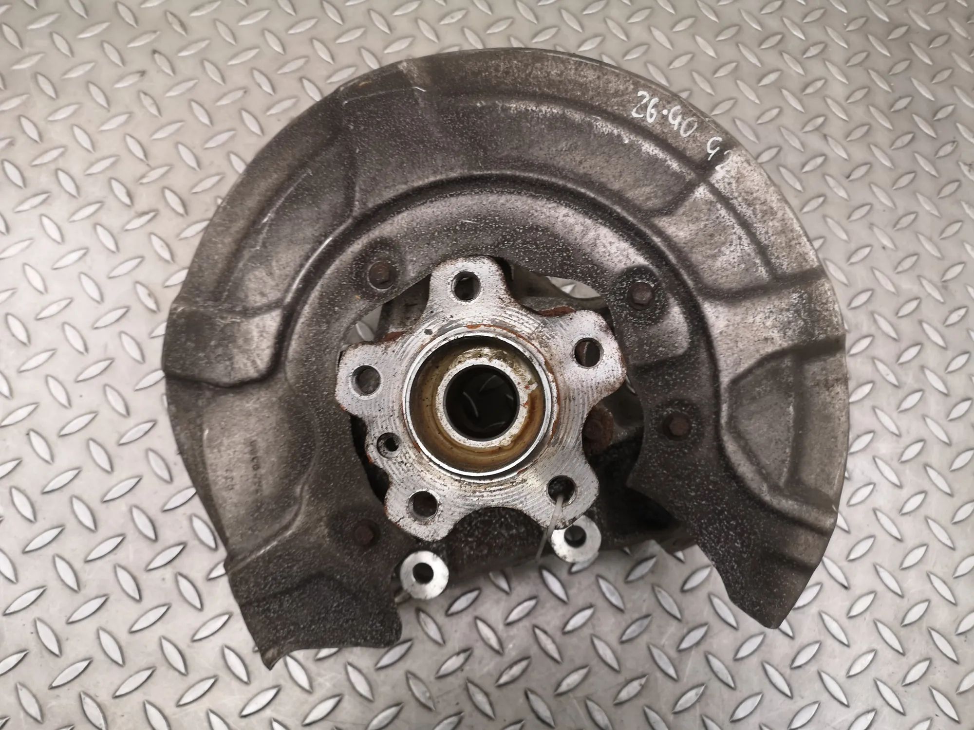 BMW X5 (F15) Rear Right Wheel Hub Rear Right Wheel Hub — BMW X5 (G05) (2018-...) ...