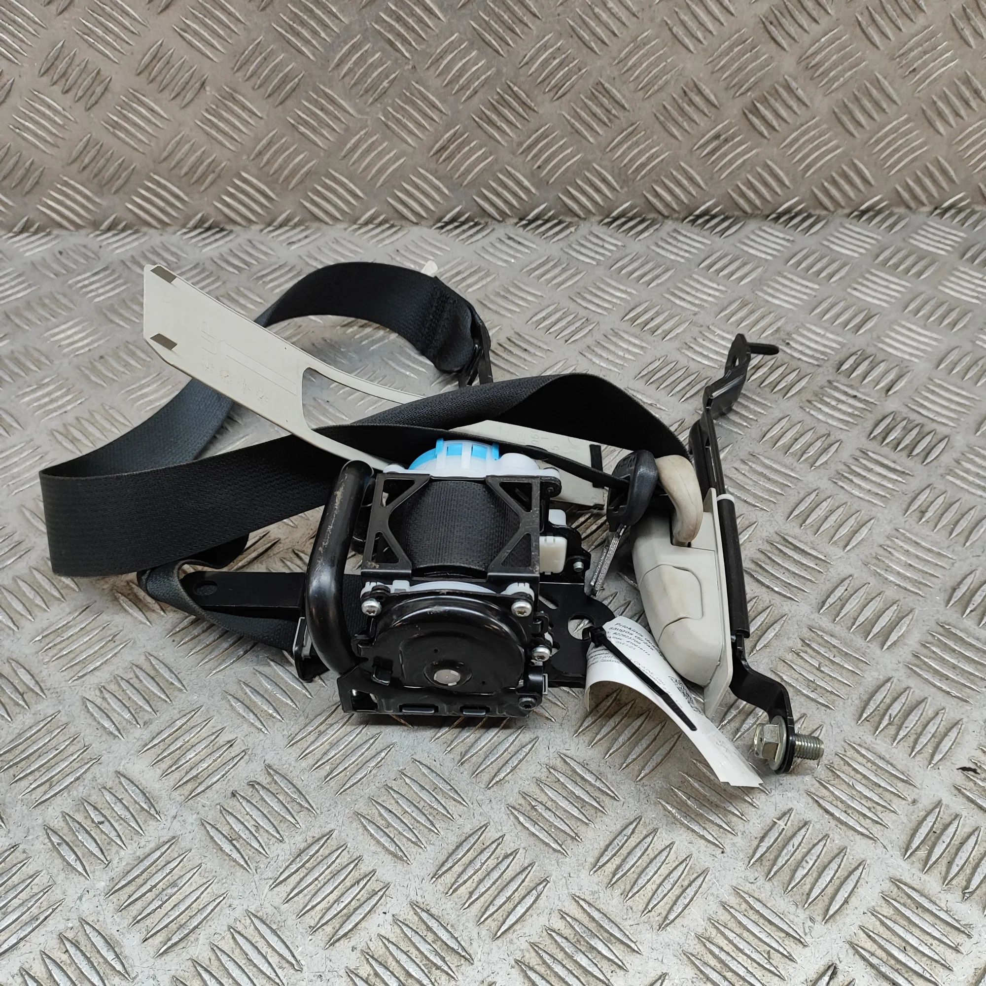 Mazda 5 (CW) Front Right Seatbelt Front Right Seatbelt — MAZDA CX-5 (KE, GH) (201...