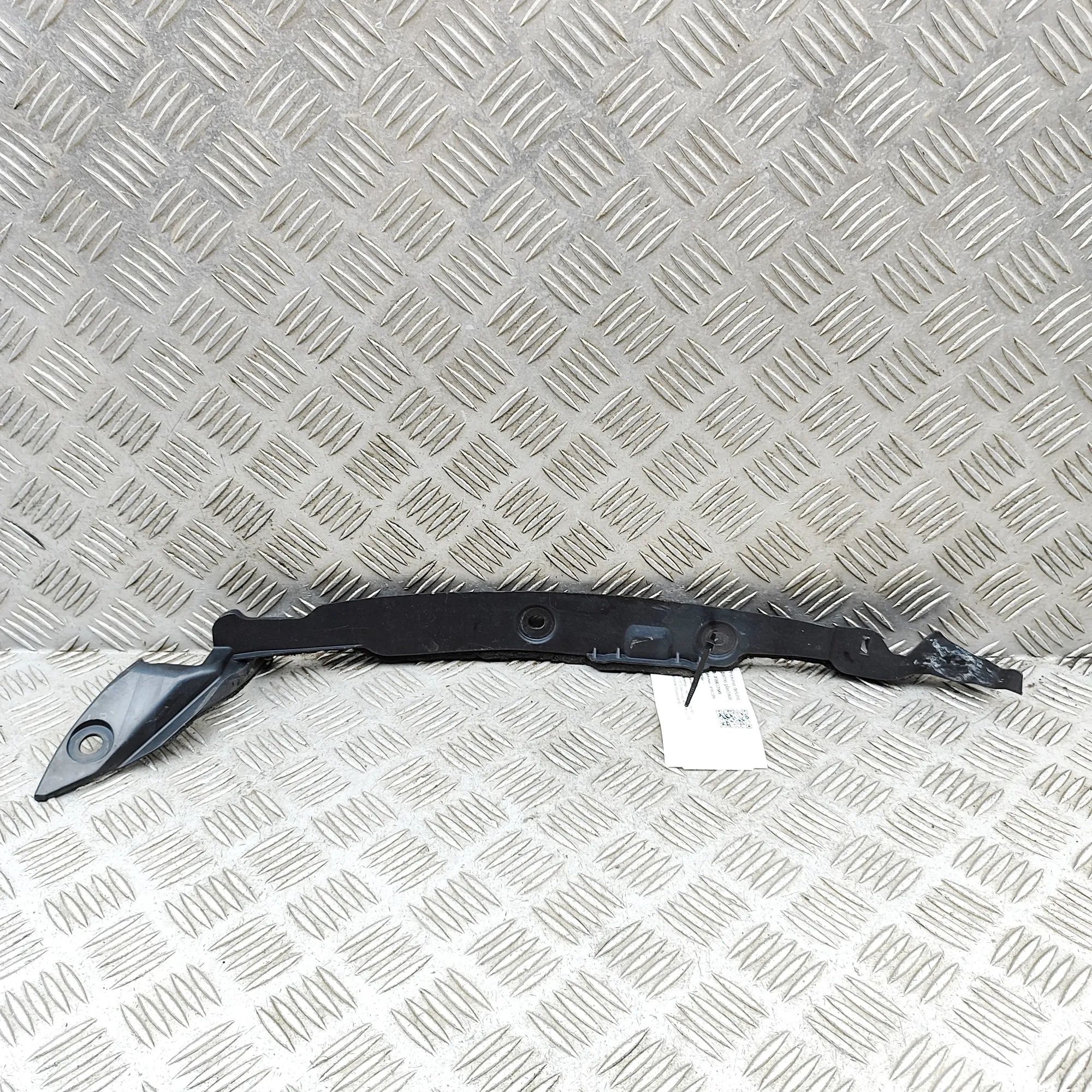Mazda MX-5 Plastic fender panel — front right Plastic fender panel — front right — MAZDA MX-5...