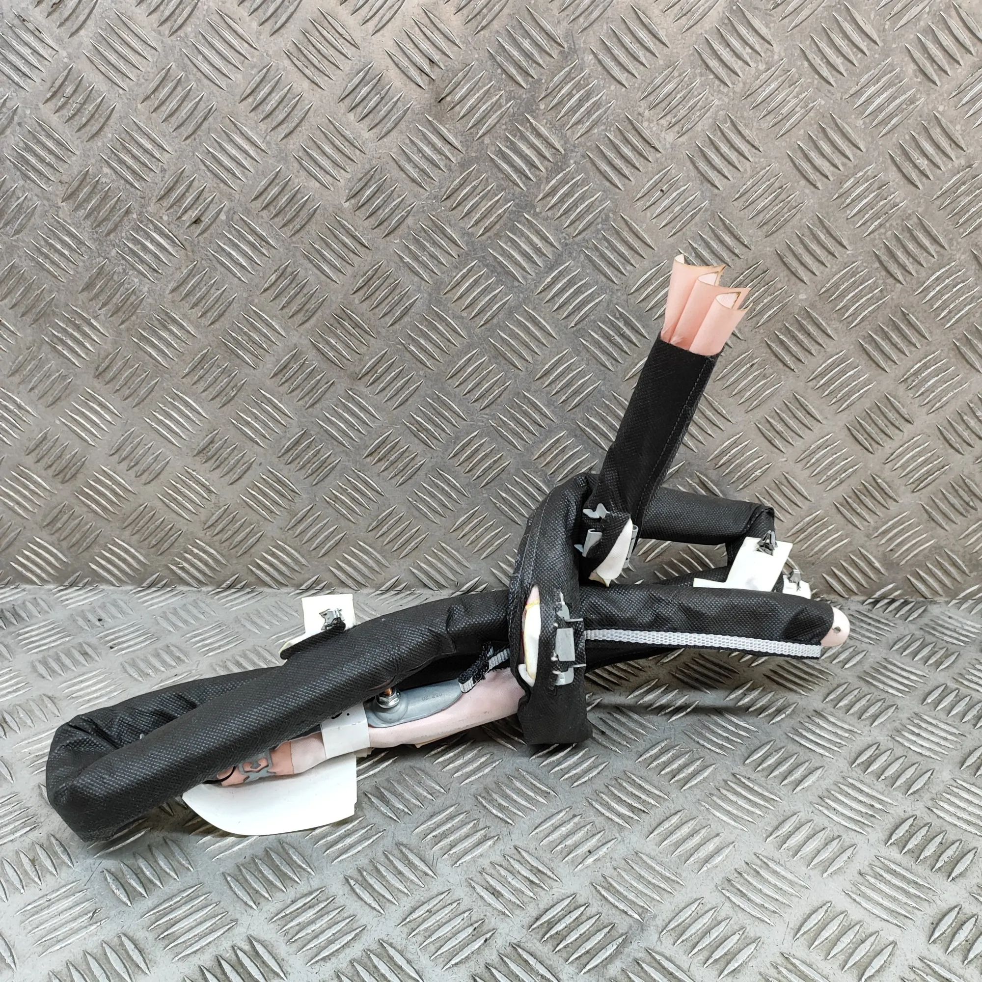 Peugeot 3008 Right Side Roof Safety Curtain SRS Right Side Roof Safety Curtain SRS — PEUGEOT 30...