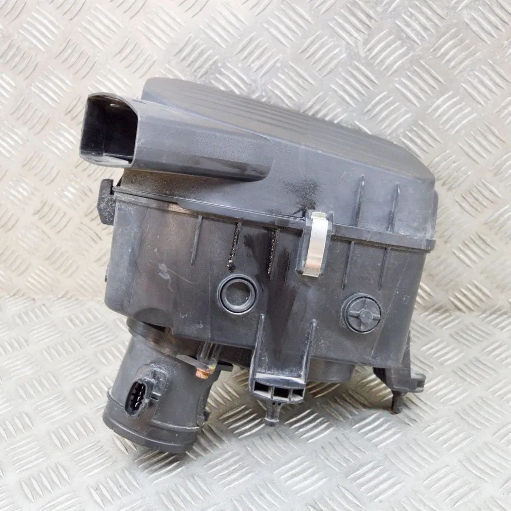 Maserati Quattroporte Air filter box  Air Filter Box — MASERATI QUATTROPORTE (VI) (20...