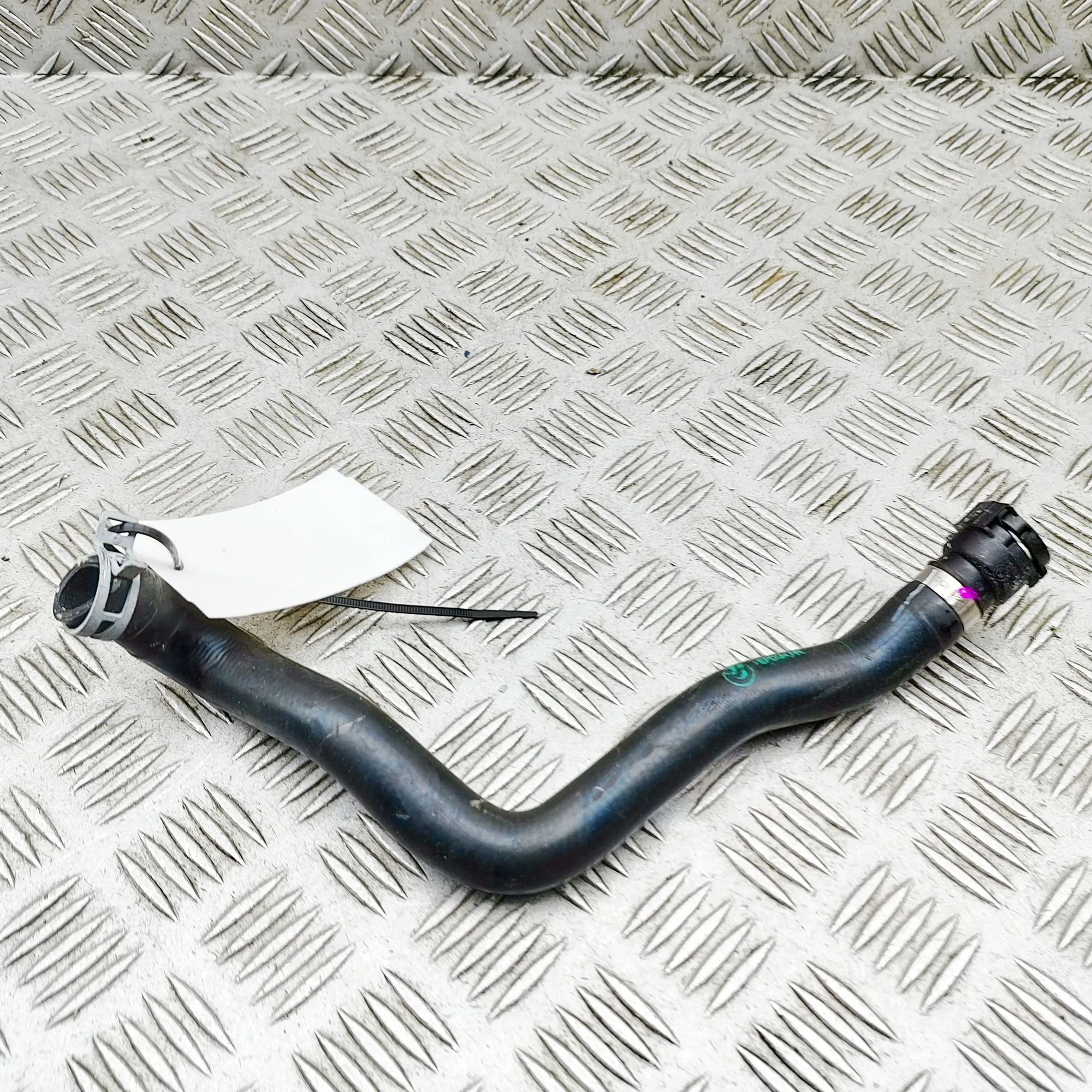 BMW X5 (G05) Шланг системы охлаждения Coolant hose — BMW X5 (G05) (2018-...) — 987429...