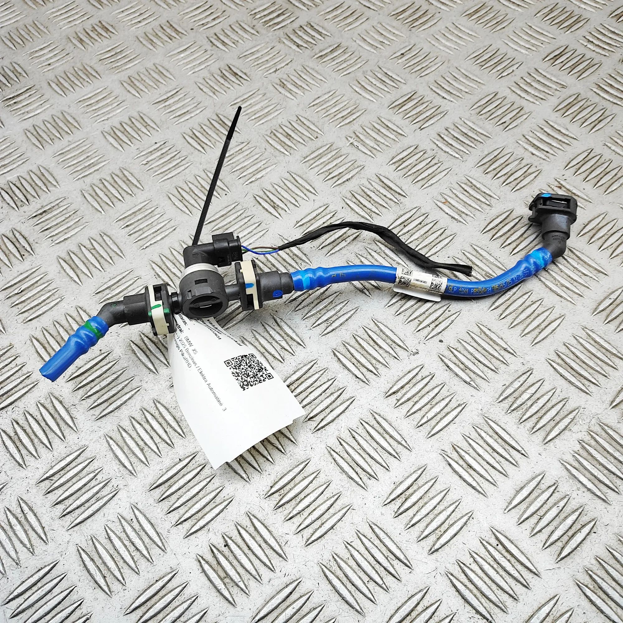 BMW X5 (G05) Датчик давления топлива Fuel pressure sensor — BMW X5 (G05) (2018-...) ...