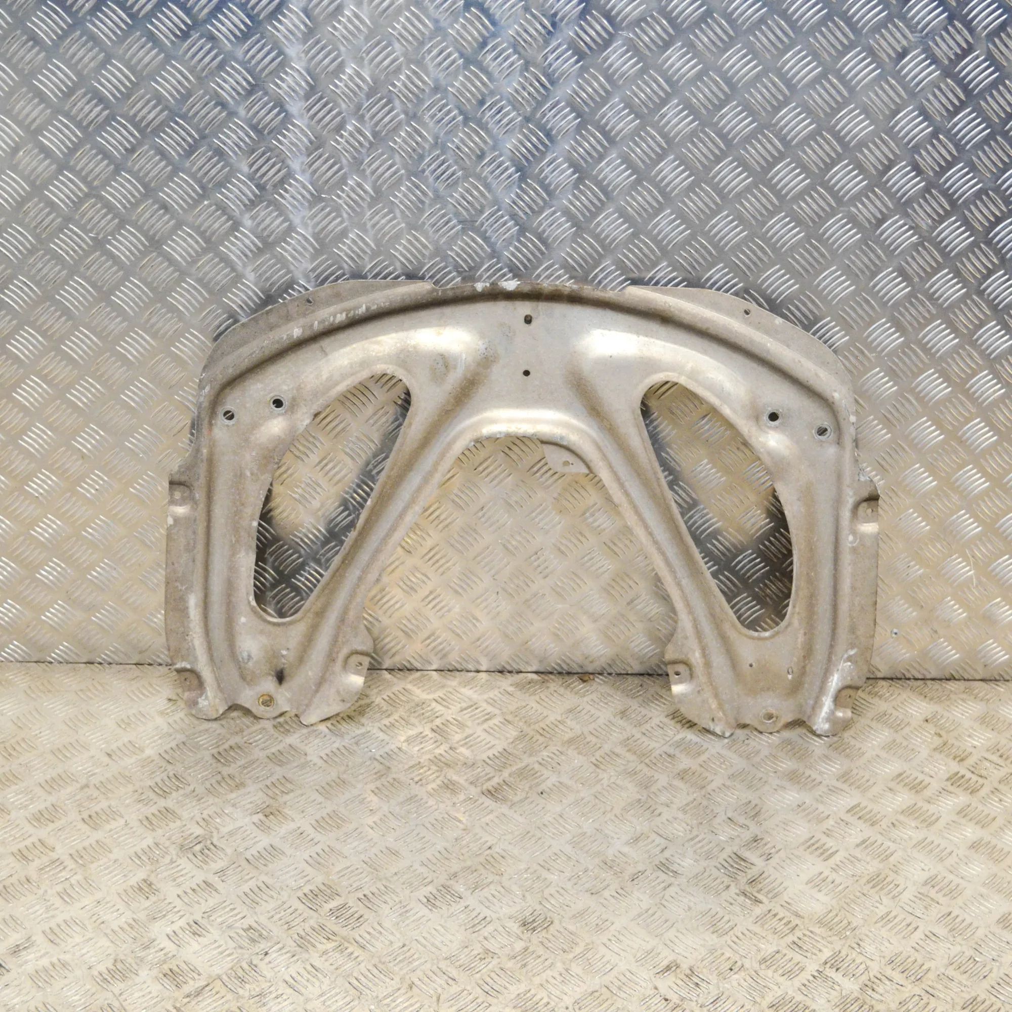 BMW 5 (F10 / F11) Other Body Parts Other Body Parts — BMW 5 SERIES (F10) (2009-201...