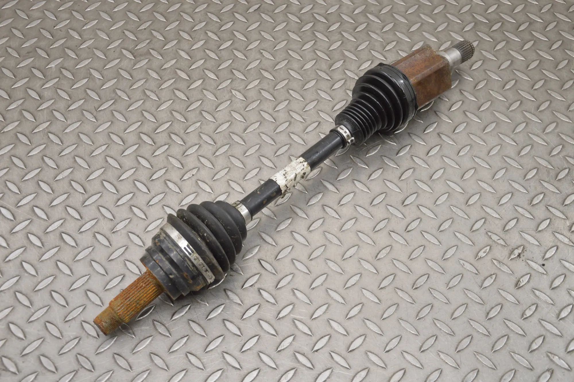 BMW X5 (F15) Front Left Driveshaft Front Left Driveshaft — BMW X5 (F15, F85) (2012...