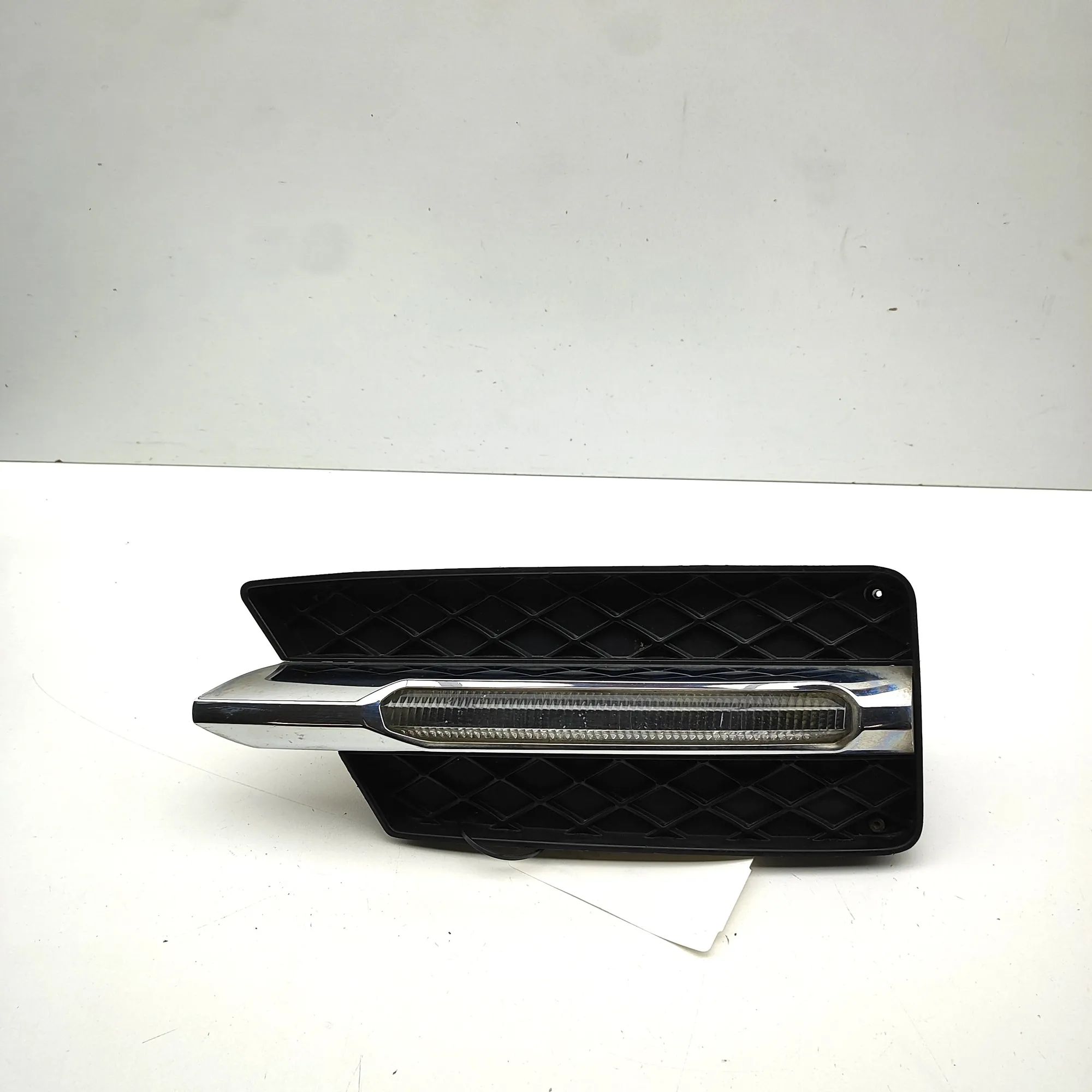 Mercedes-Benz SLK (R172) Front Left Fog Light Front Left Fog Light — MERCEDES BENZ SLK (R172)...