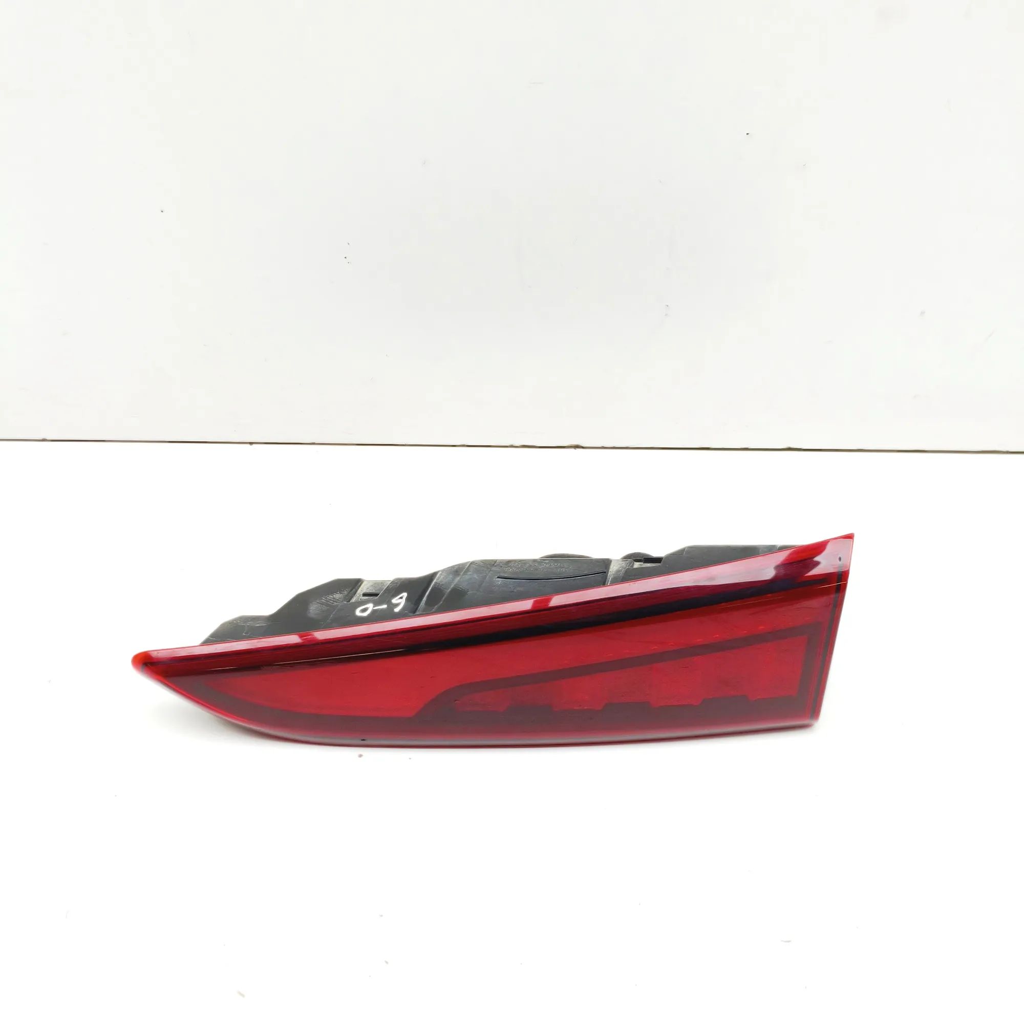 Hyundai Kona Right Side Tailgate Tail Light Right Side Tailgate Tail Light — HYUNDAI KONA (...