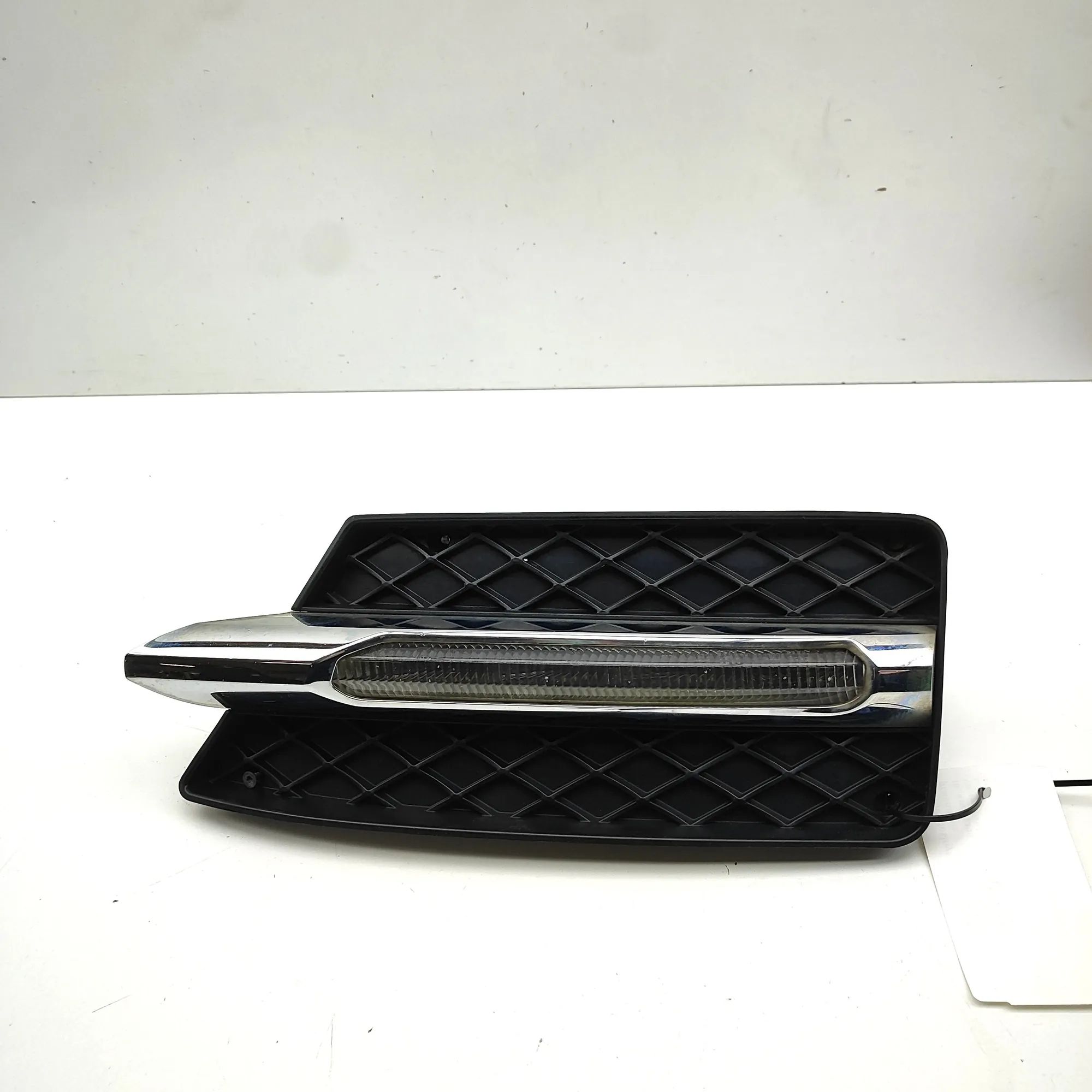Mercedes-Benz SLK (R172) Front Right Fog Light Front Right Fog Light — MERCEDES BENZ SLK (R172...