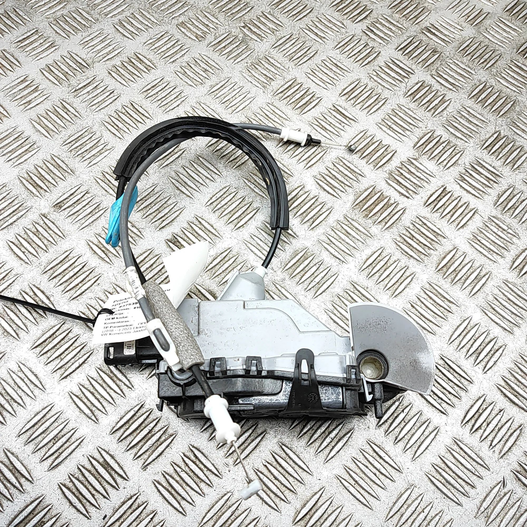Opel Combo (E) Door lock — front left