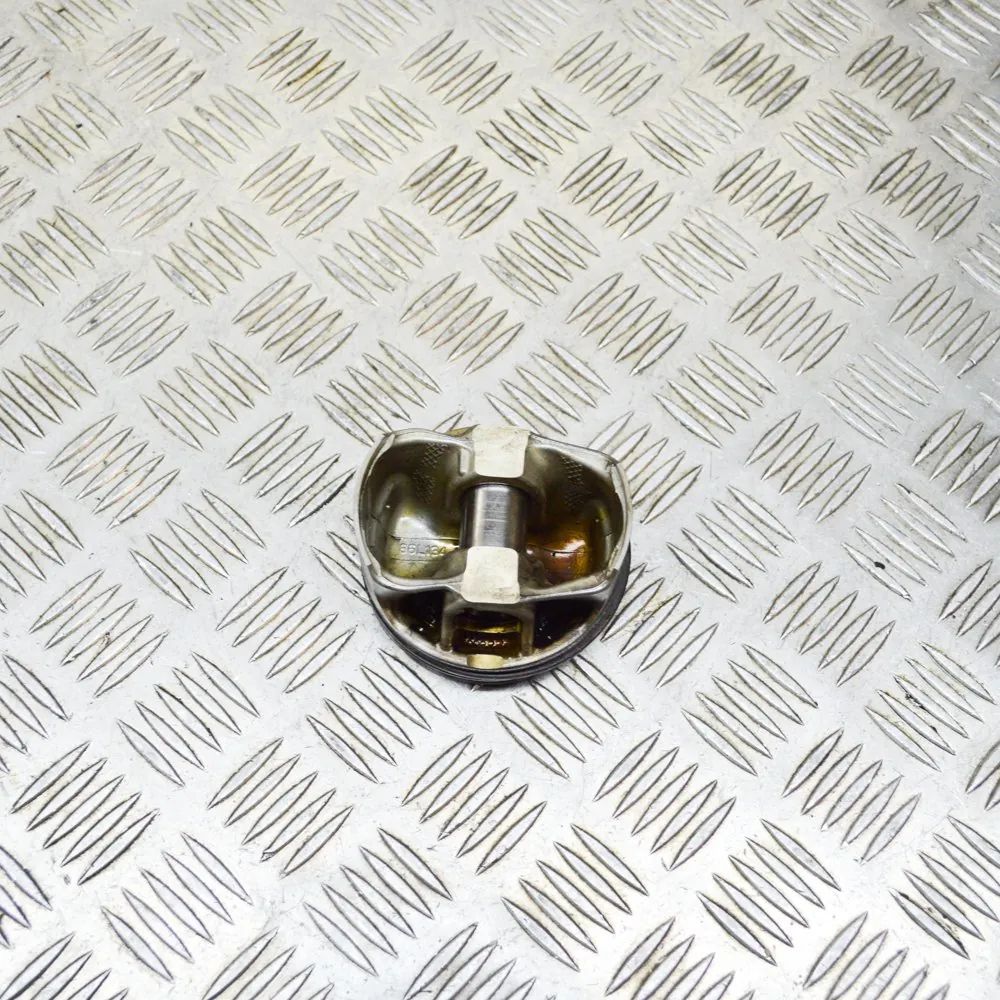 Maserati Ghibli Piston Piston — MASERATI GHIBLI (M157) (2013-...) — 31...