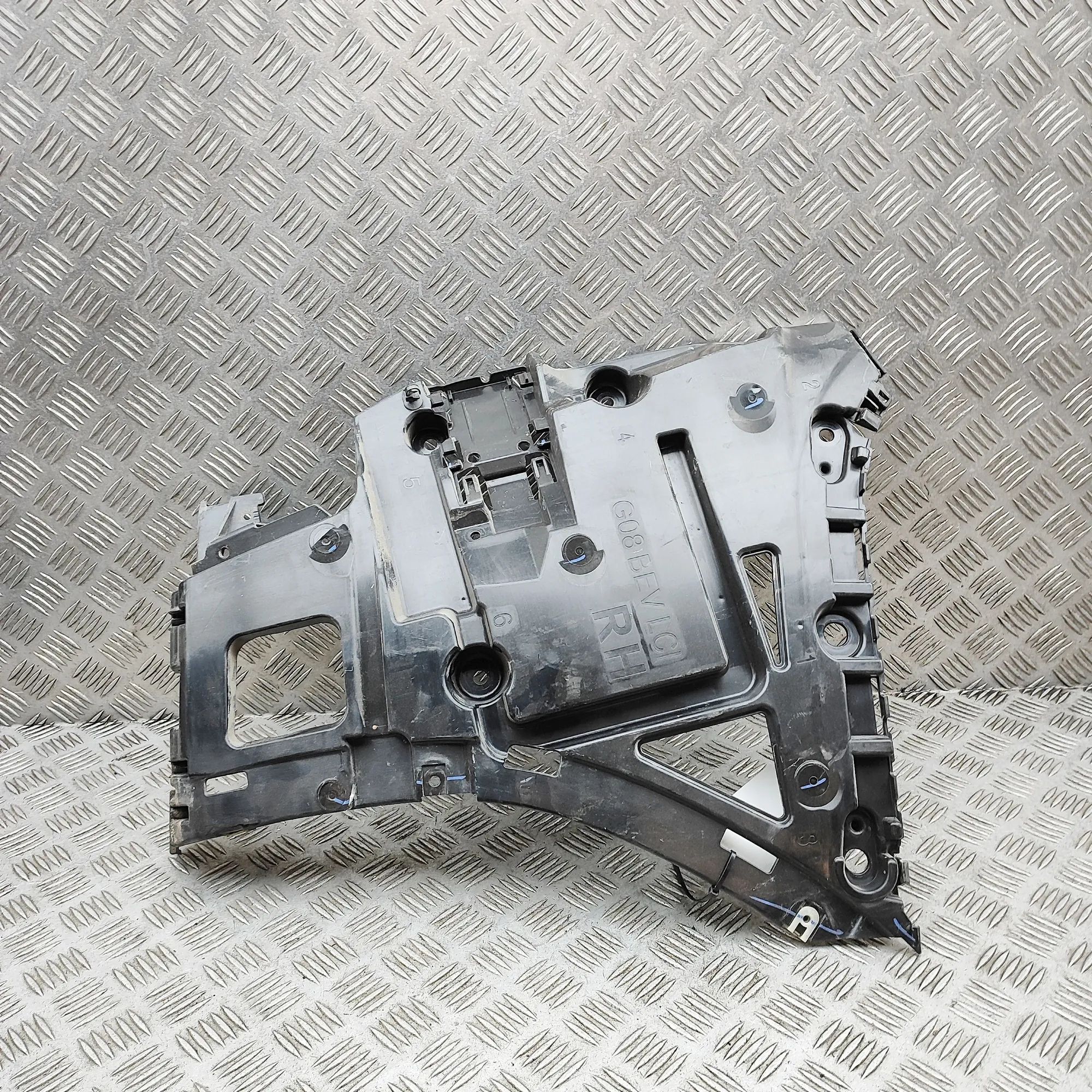 BMW X3 / iX3 (G01) Rear Right Bumper Bracket