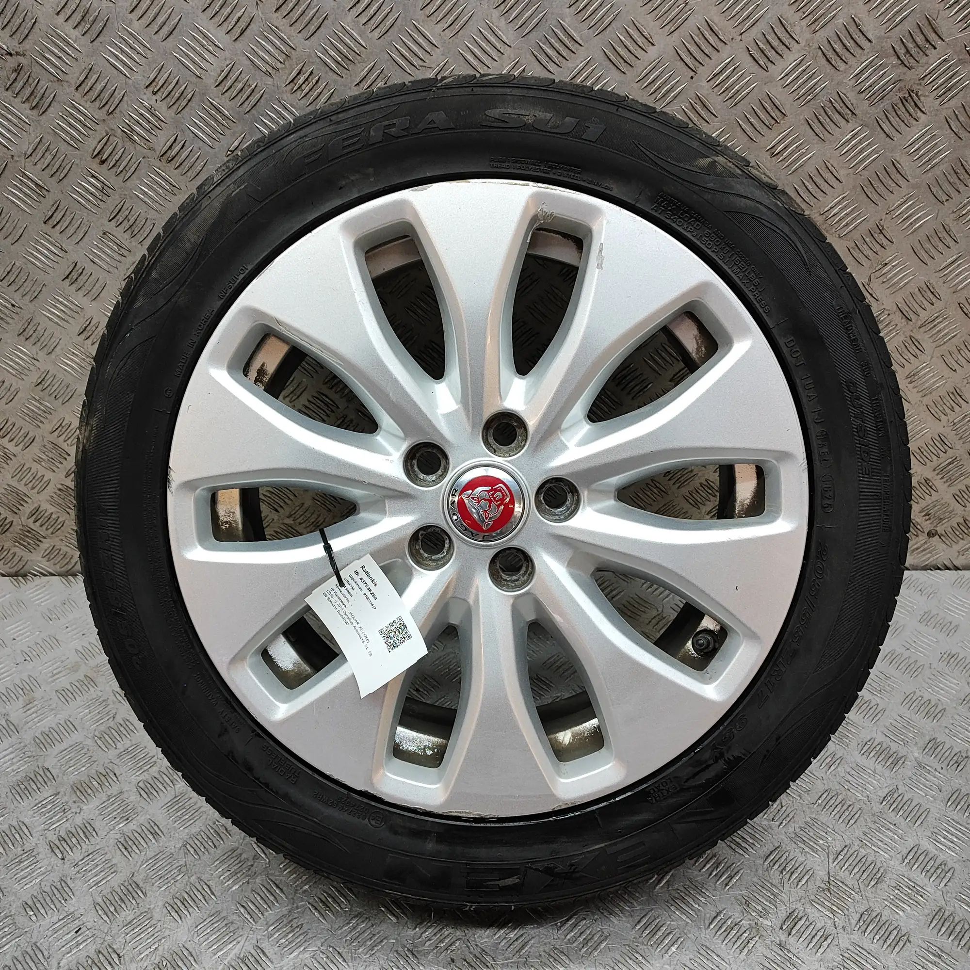 Jaguar XE Alloy Wheel
