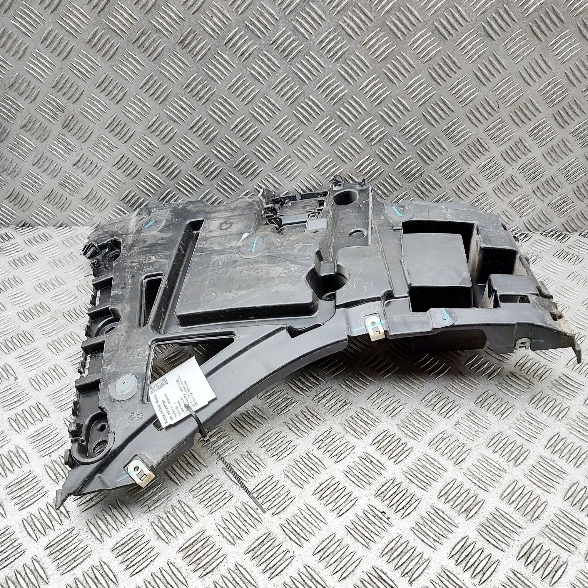 BMW X3 / iX3 (G01) Rear Left Bumper Bracket