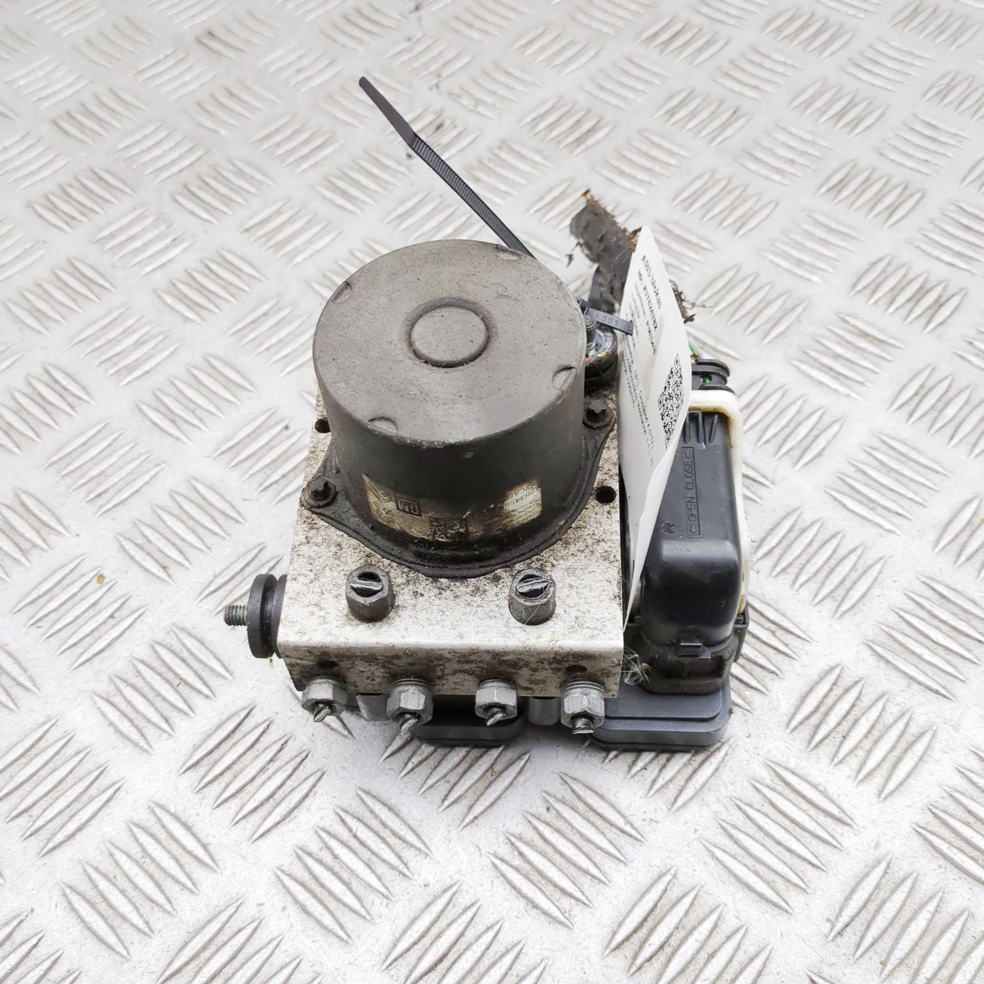 Opel Crossland X ABS pump ABS Pump — OPEL CROSSLAND (X P17) (2017-...) — ...