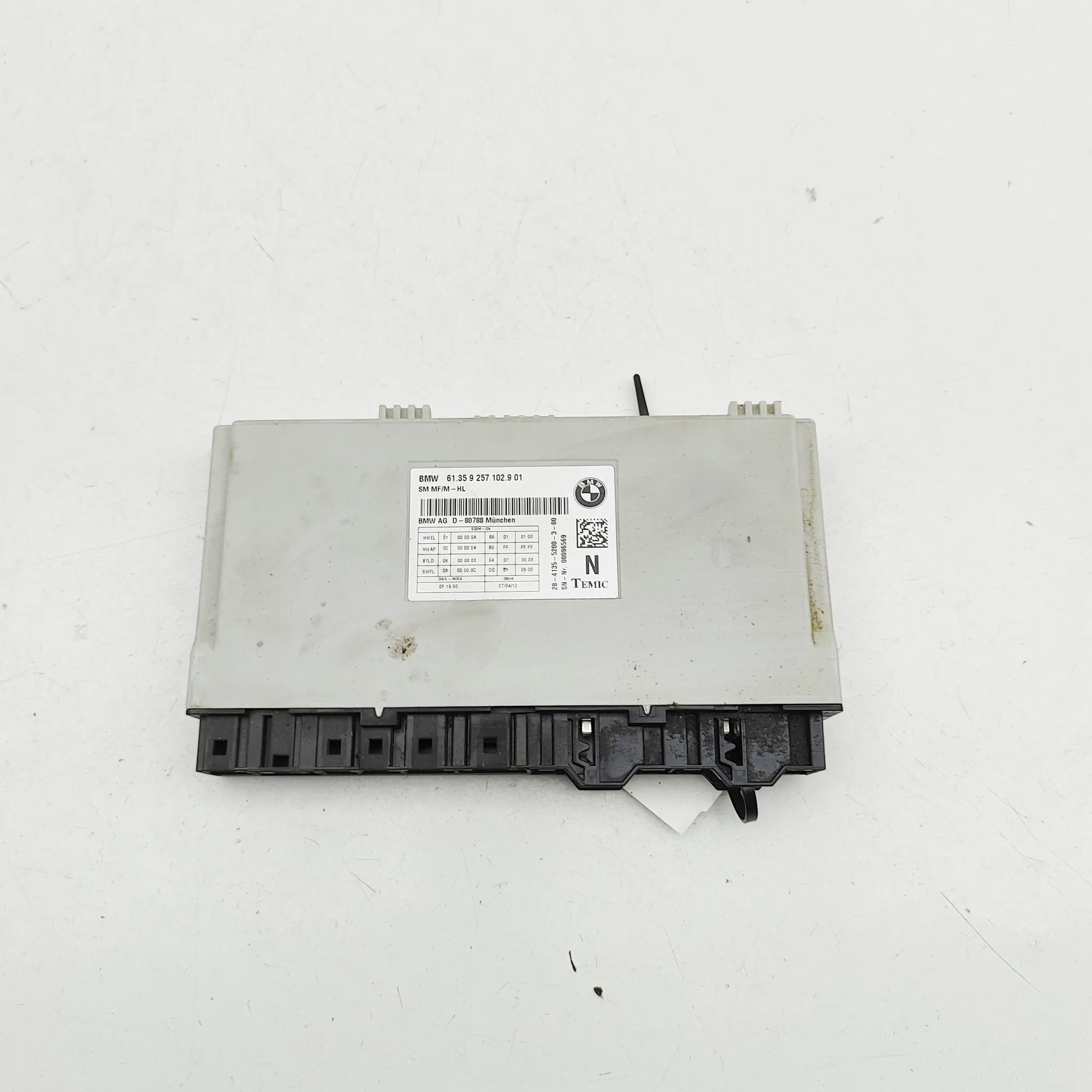 BMW 5 (F10 / F11) Front Right Seat Control Unit Front Right Seat Control Unit — BMW 5 SERIES (F...