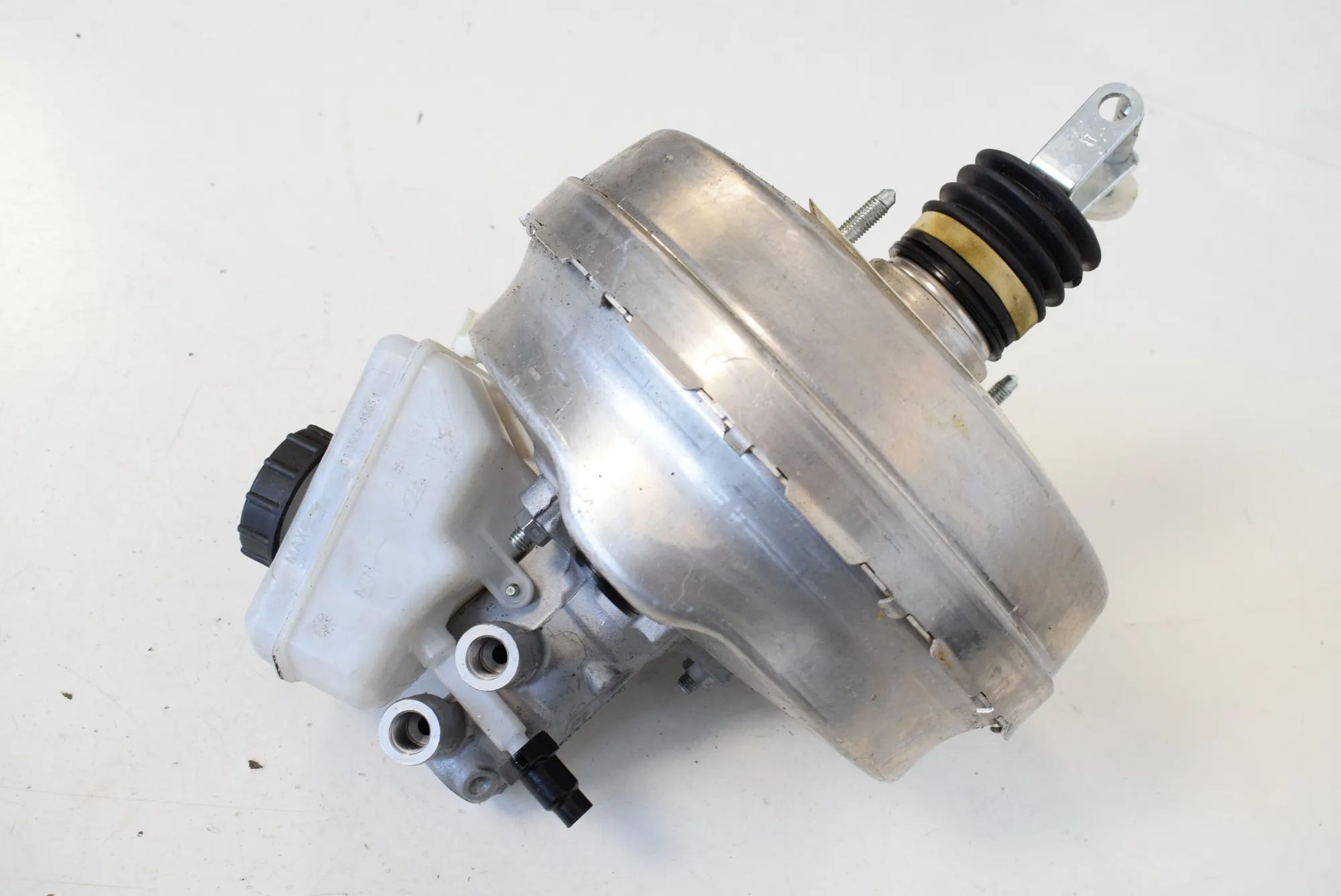 Land Rover Range Rover Velar Brake Servo Booster Brake Servo Booster — LAND ROVER RANGE ROVER VE...