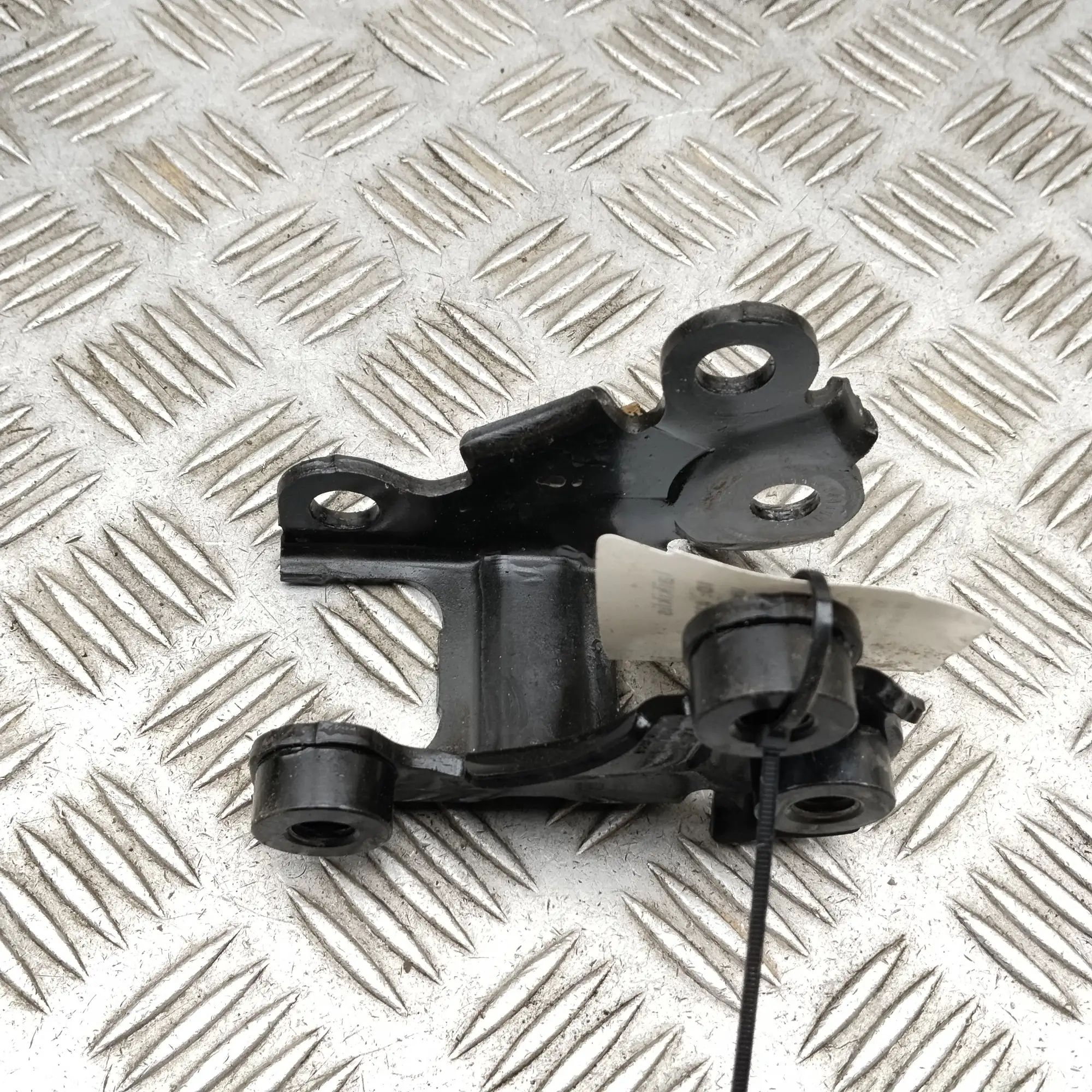 Citroen Berlingo Right Side Engine Bracket Right Side Engine Bracket — CITROEN BERLINGO (K...