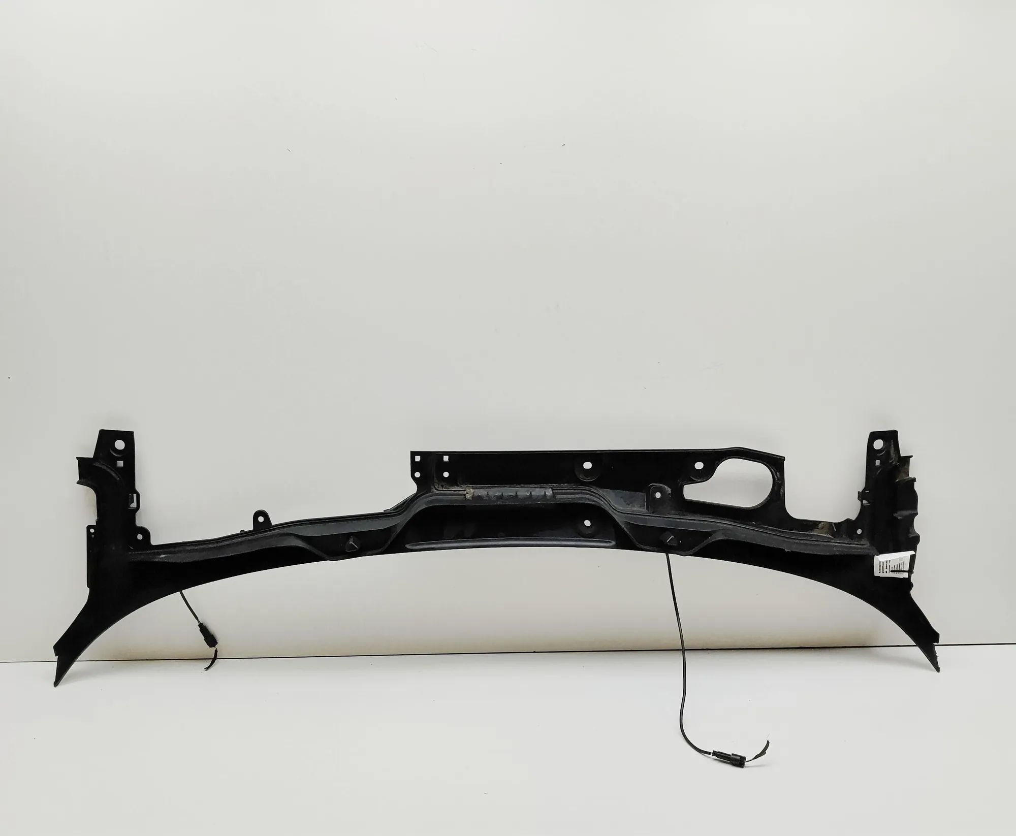 Land Rover Range Rover Evoque Front Wiper Cowl Trim Front Wiper Cowl Trim — LAND ROVER RANGE ROVER ...