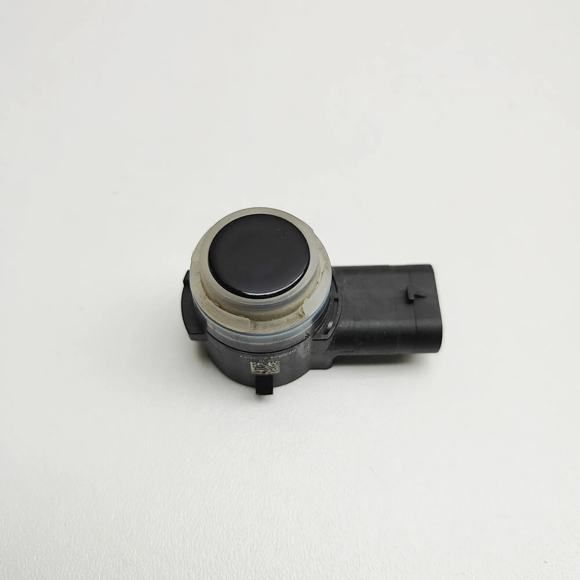 Nissan Ariya Parking sensor — front Parking sensor — front — NISSAN ARIYA (FE0) (20...