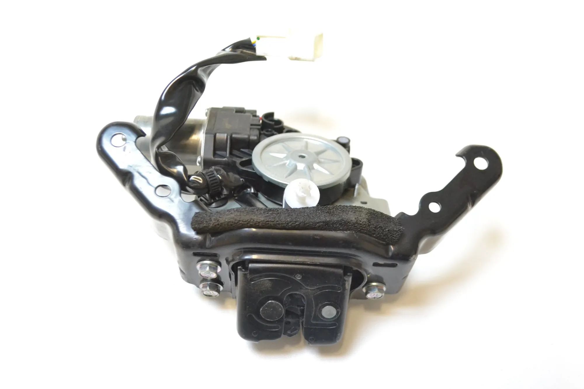 Lexus RX Tailgate Boot Lock Tailgate Boot Lock — LEXUS RX (_L2_) (2015-...)...