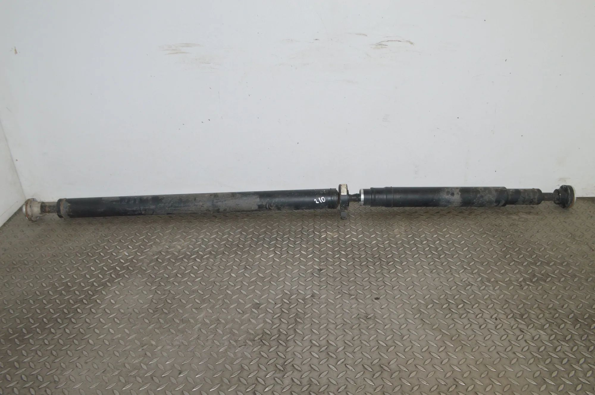 Land Rover Range Rover Evoque Propshaft Propshaft — LAND ROVER RANGE ROVER EVOQUE (L538...