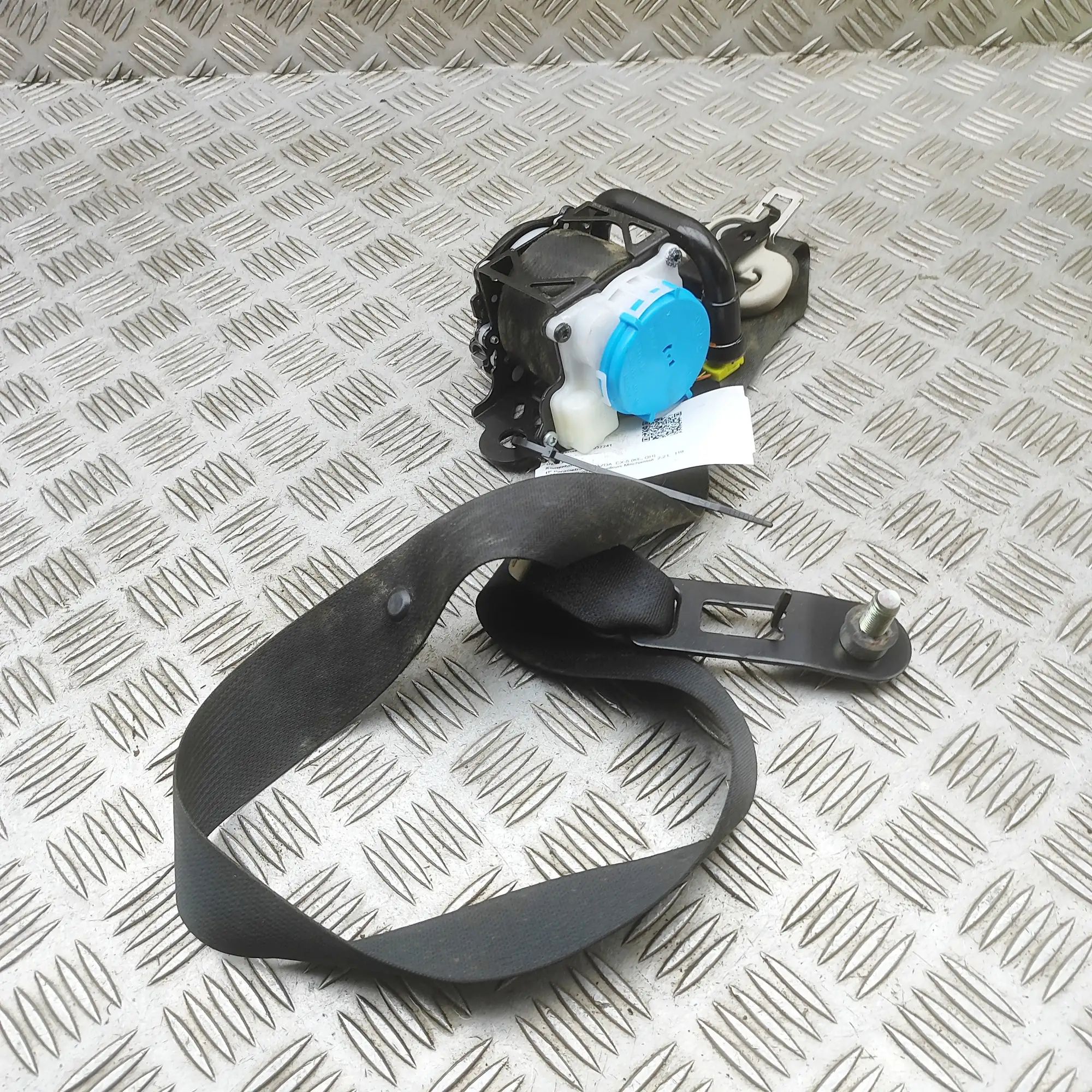 Mazda CX-5 (KE) Front Left Seatbelt Front Left Seatbelt — MAZDA CX-5 (KE, GH) (2011...