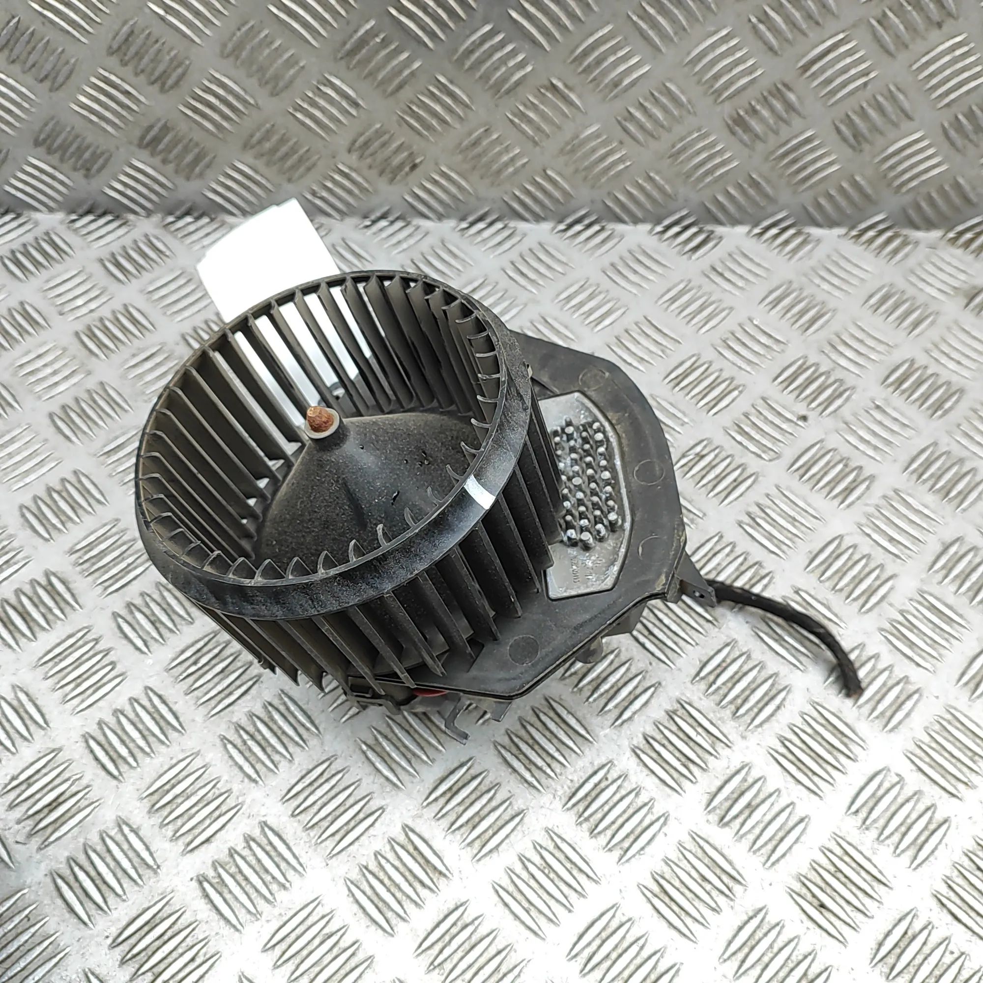 Volkswagen Transporter (T6, Caravelle, Multivan) Heater Blower Fan Heater Blower Fan — VW TRANSPORTER (VI T6 Van S...