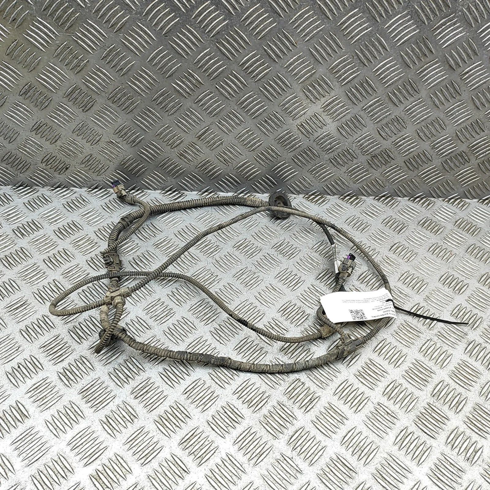 Volkswagen Transporter (T6, Caravelle, Multivan) Rear Parking Sensor Wiring Loom Rear Parking Sensor Wiring Loom — VW TRANSPORTE...
