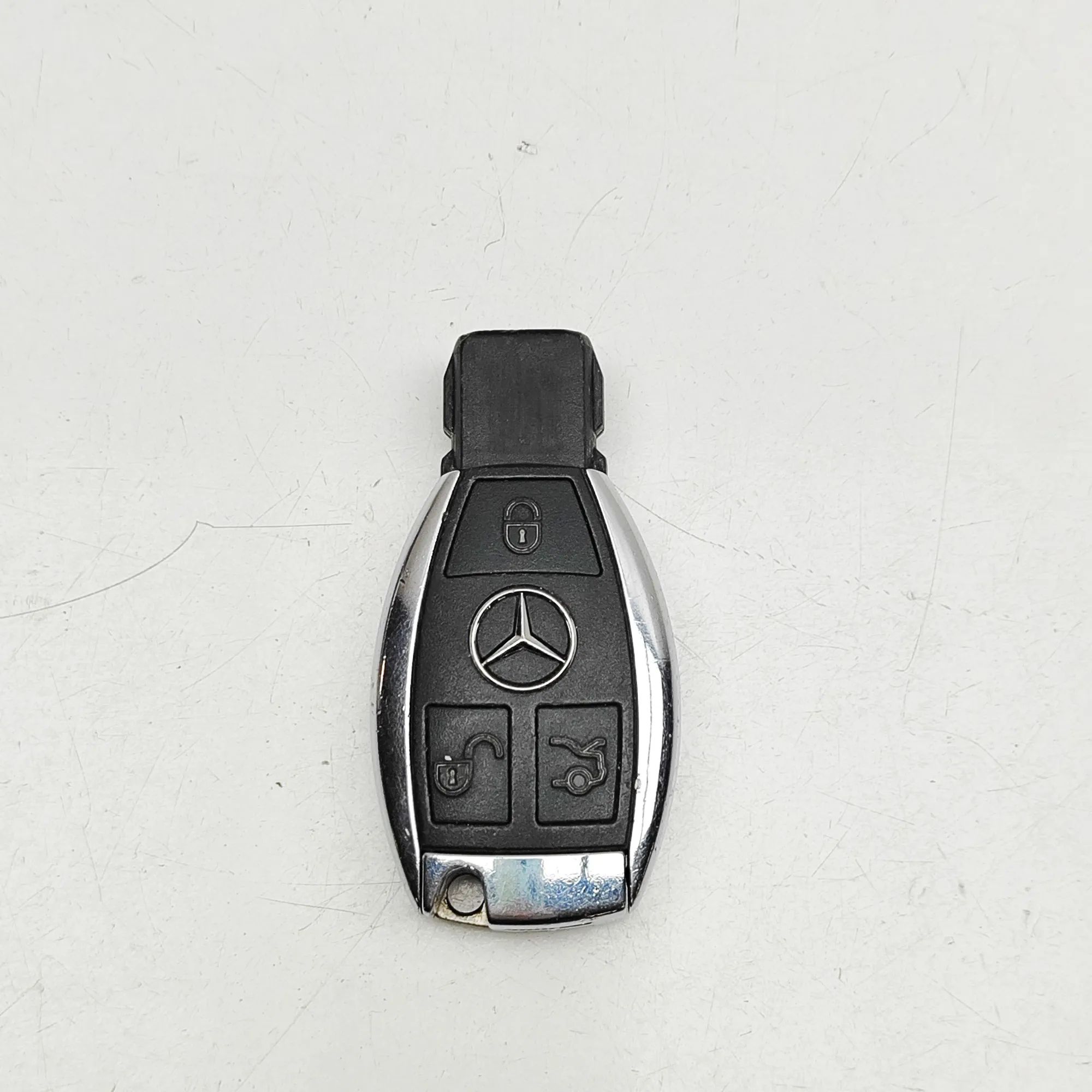 Mercedes-Benz A (W176) Ключ зажигания Ignition key — MERCEDES BENZ C-CLASS (W205) (20...