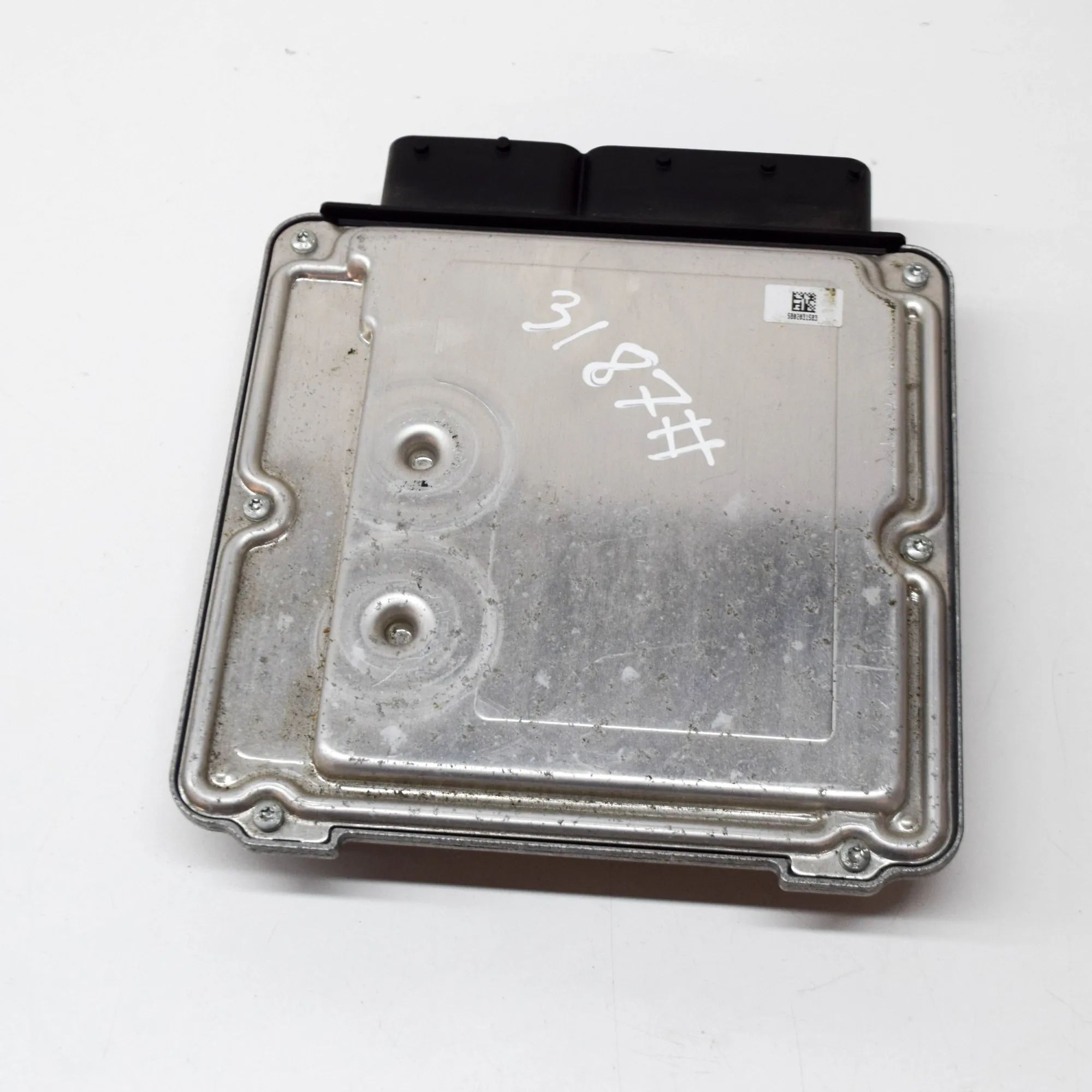 Audi Q3 (8U) Engine Control Unit Engine Control Unit — AUDI Q3 (8U) (2011-2018) ...